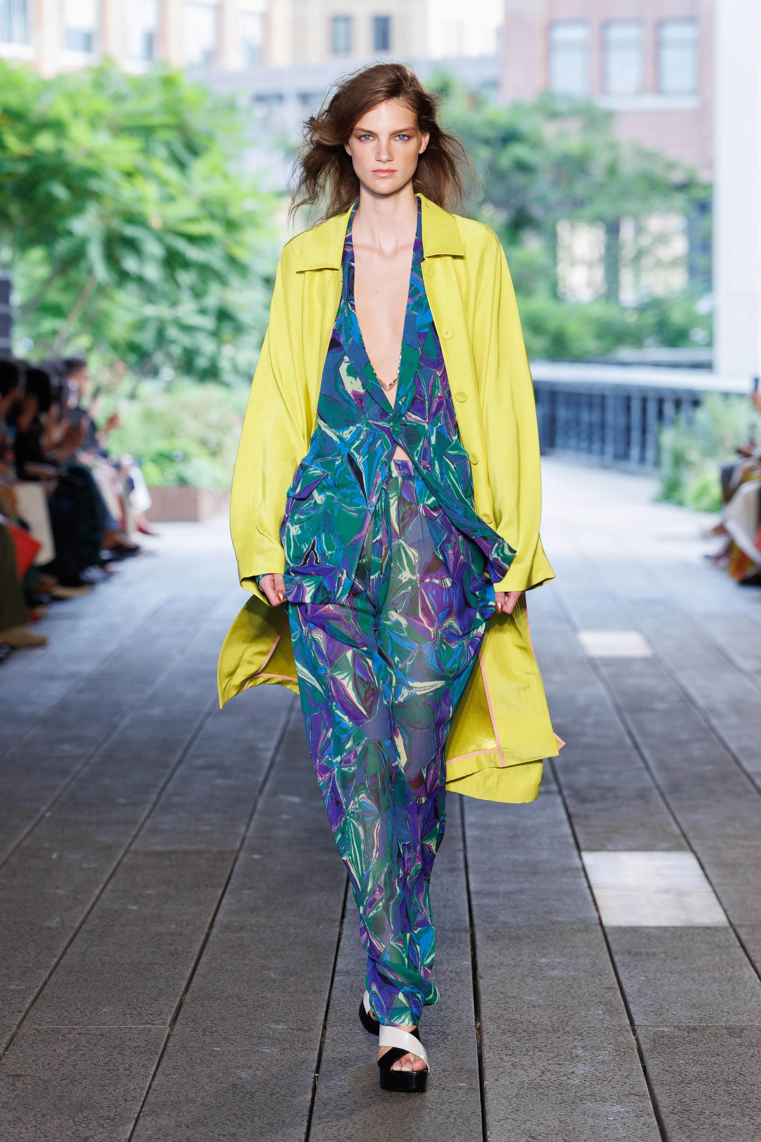 DVF_SS27_Runway_9x16_look07.jpg