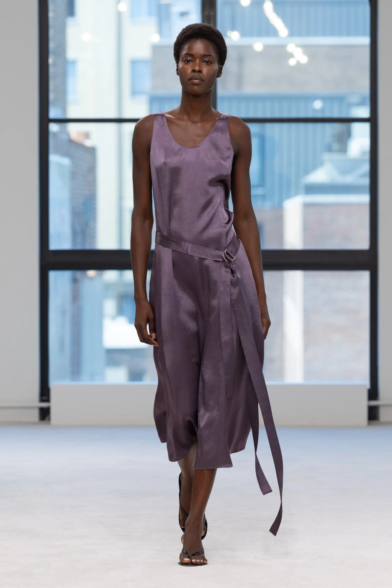 theory-spring-2027-rtw-ctsy-08.jpg