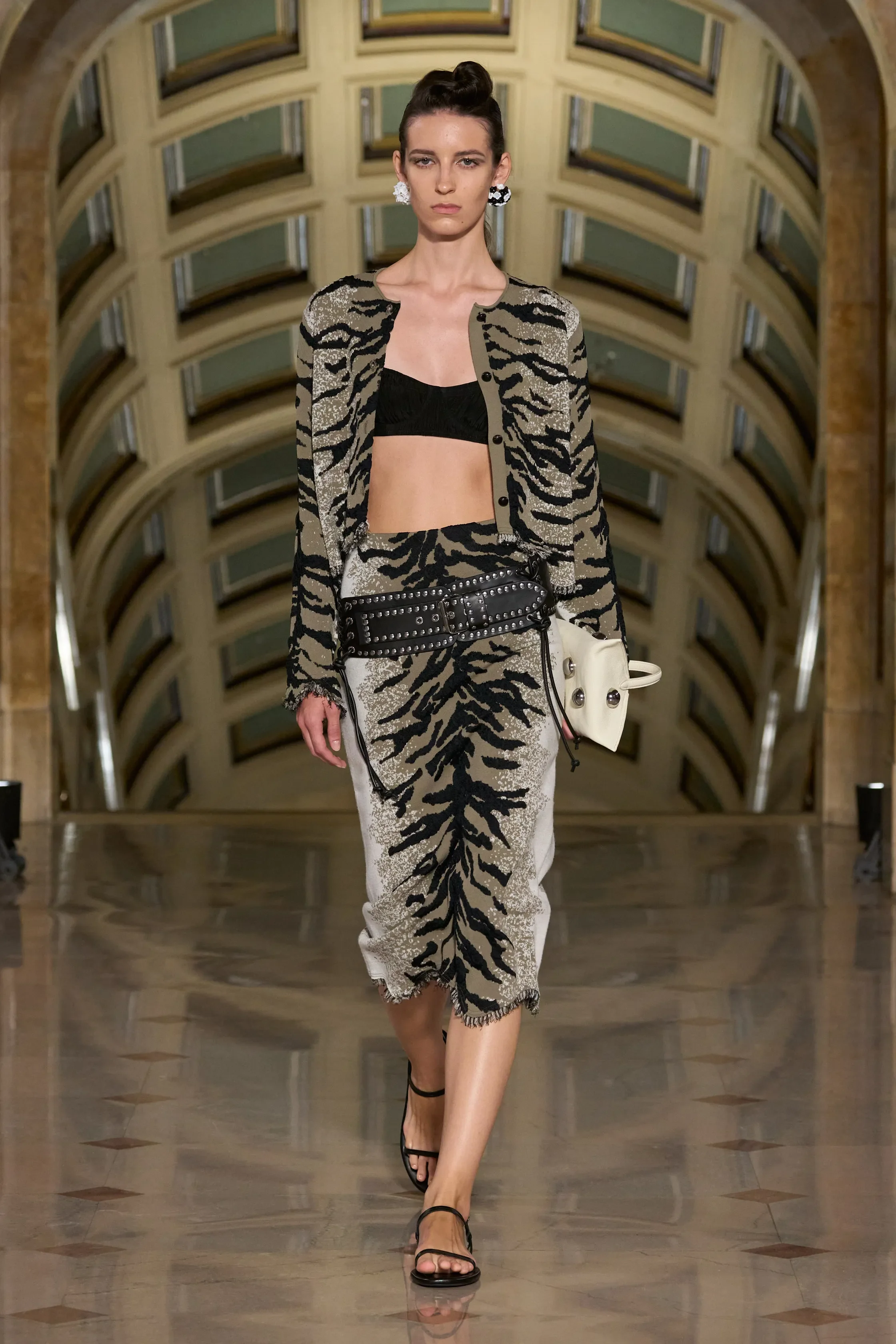 00013-altuzarra-spring-2027-ready-to-wear-credit-gorunway.jpg.webp
