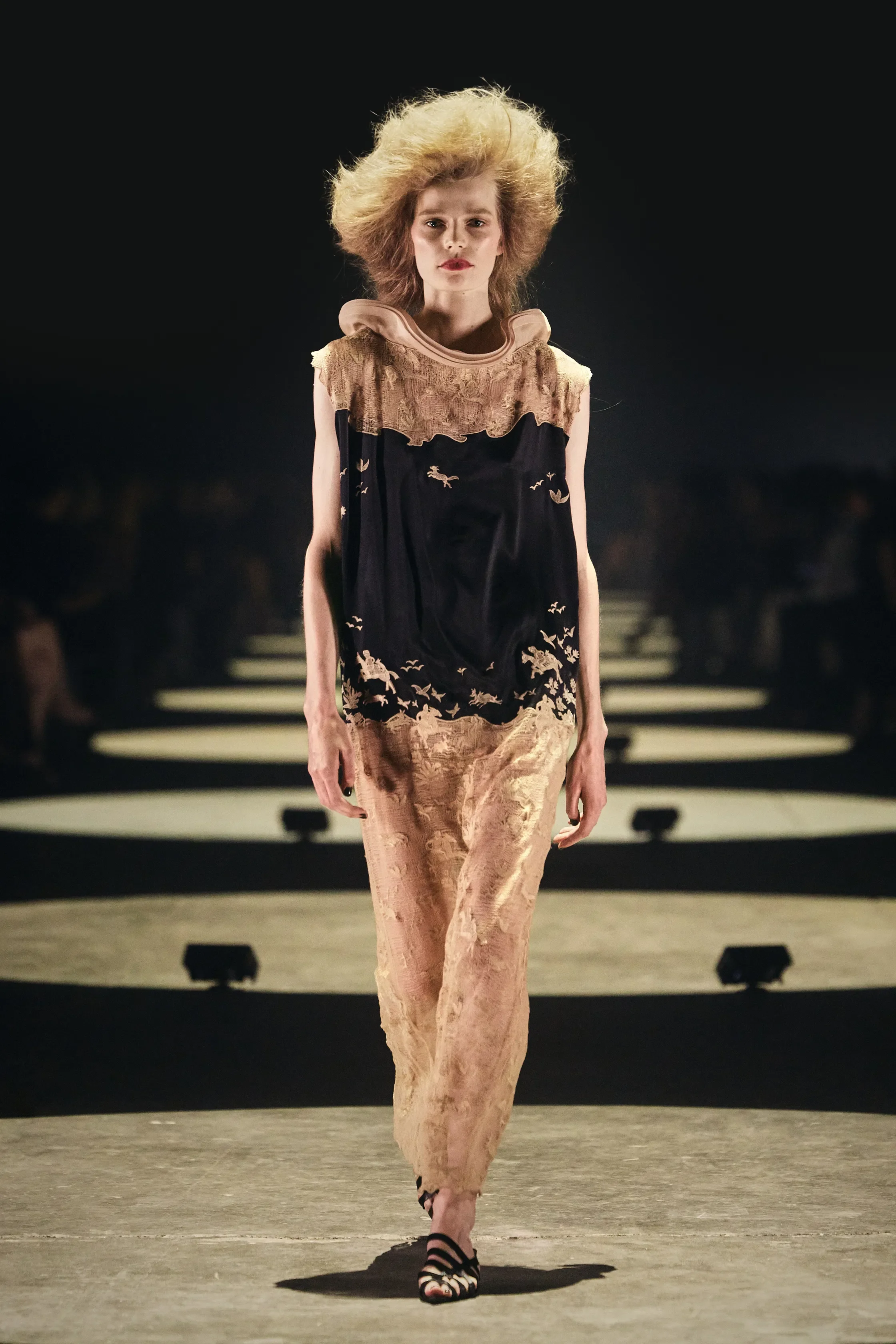 00044-khaite-spring-2027-ready-to-wear-credit-brand.jpg.webp