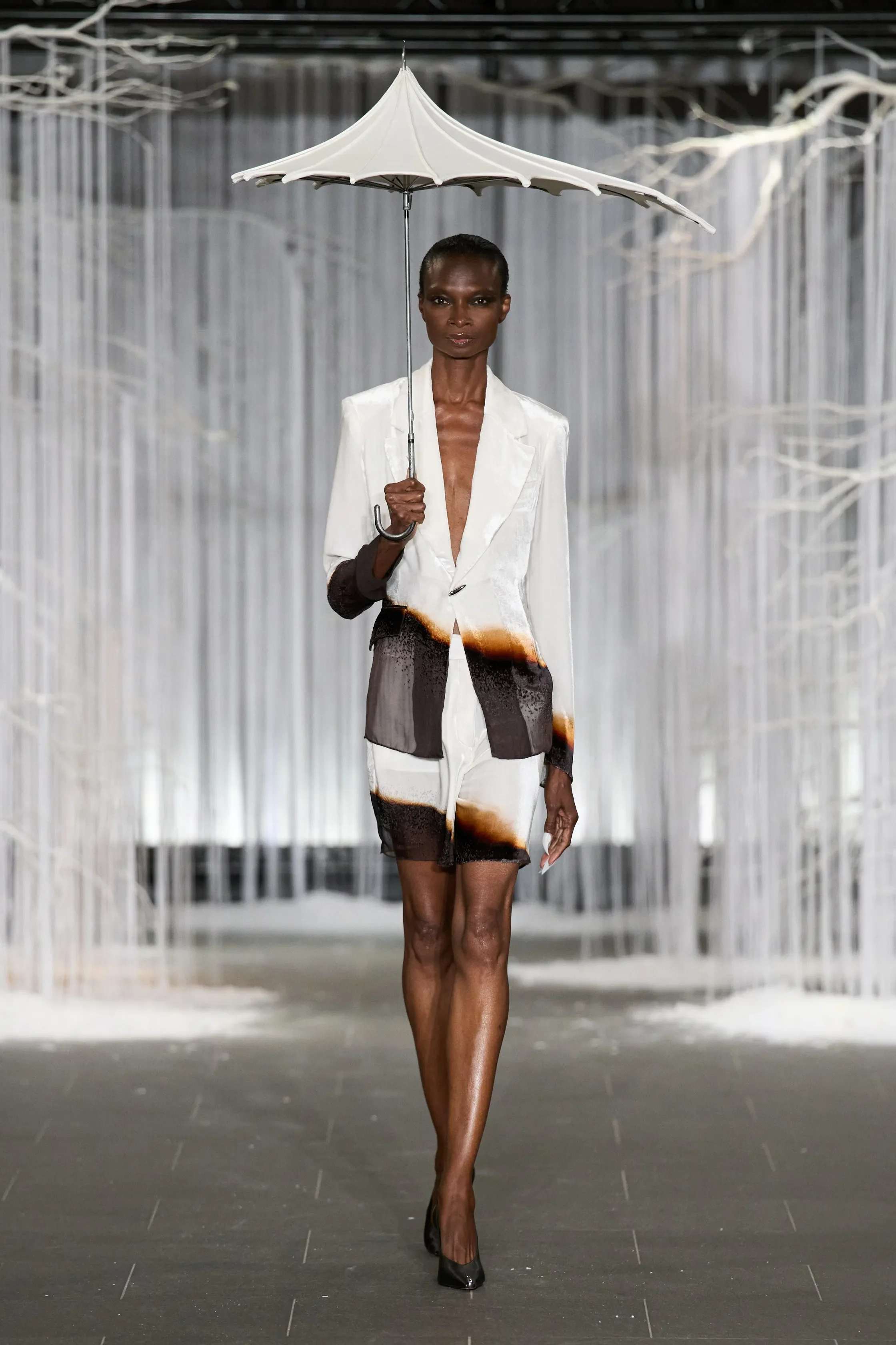 00026-grace-ling-spring-2027-ready-to-wear-credit-gorunway.jpg.webp