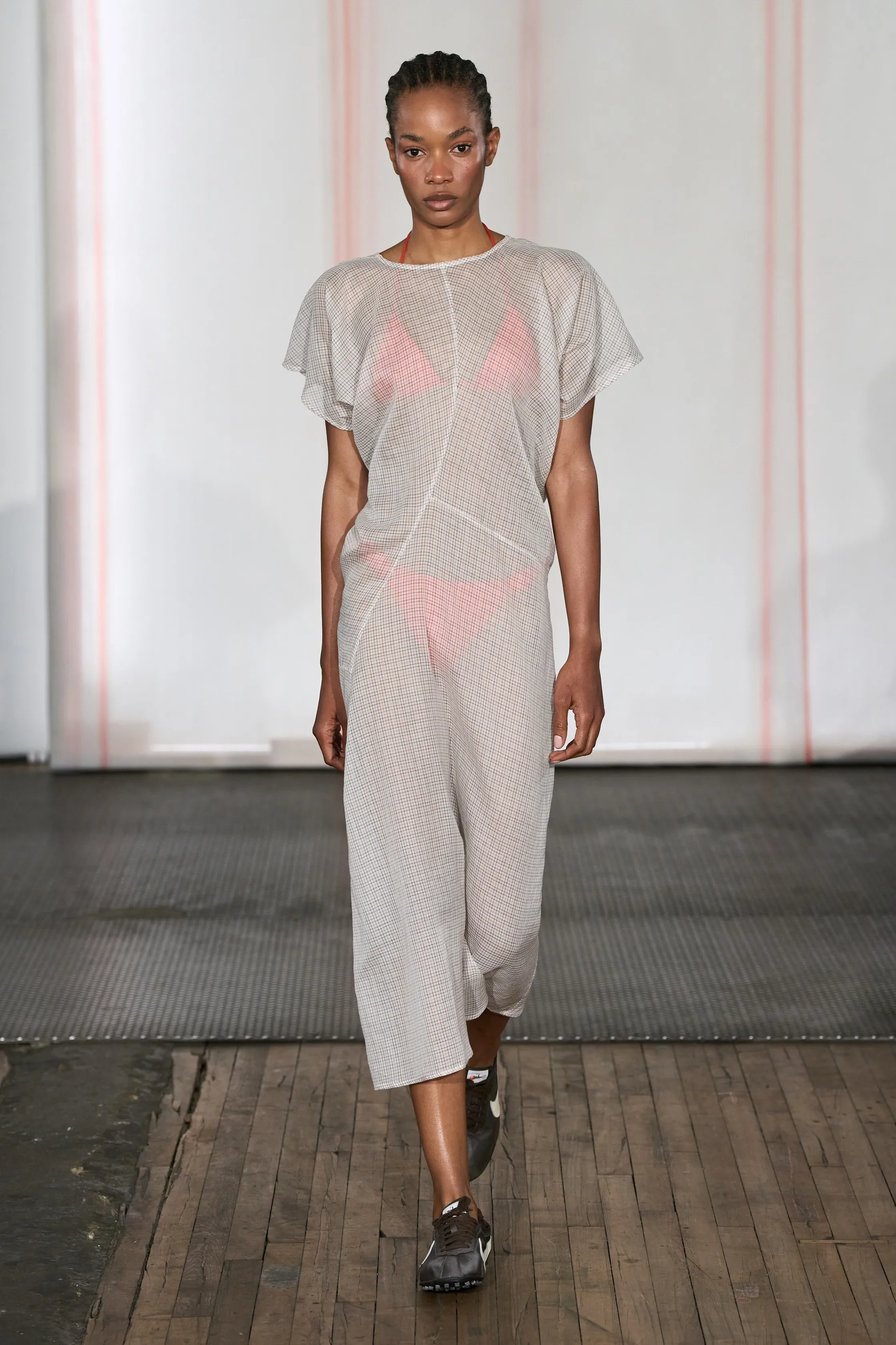 00003-6397-spring-2027-ready-to-wear-credit-gorunway.jpg.webp