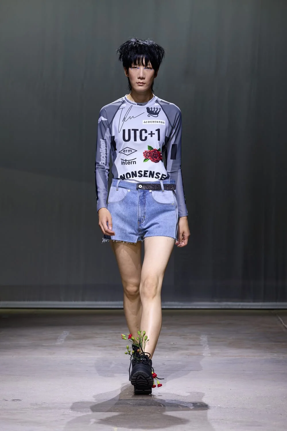 KseniaSchnaider_LFW_RUNWAY_LEO-CORFU_-19.jpg