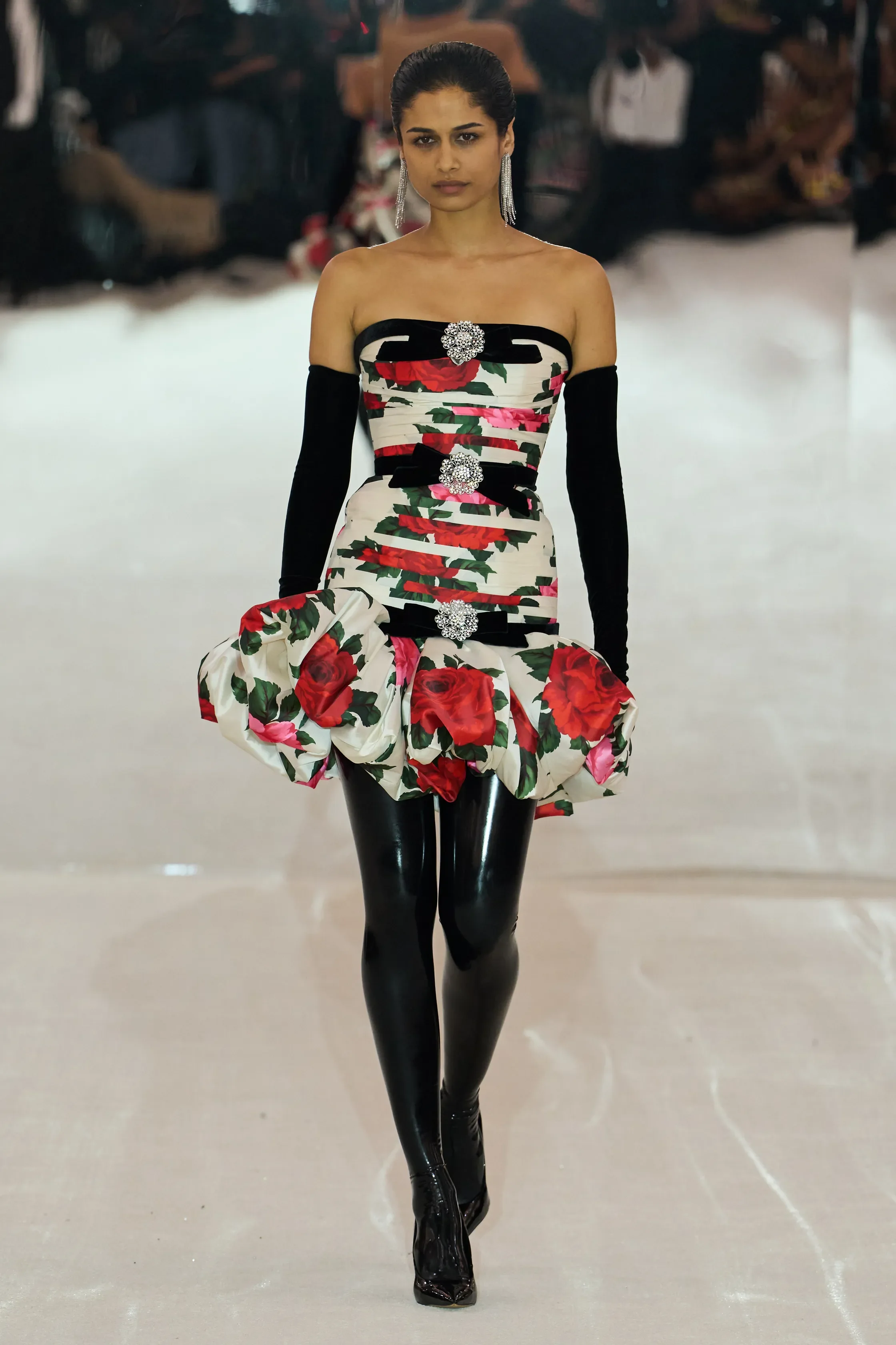 00026-richard-quinn-spring-2027-ready-to-wear-credit-gorunway.jpg.webp