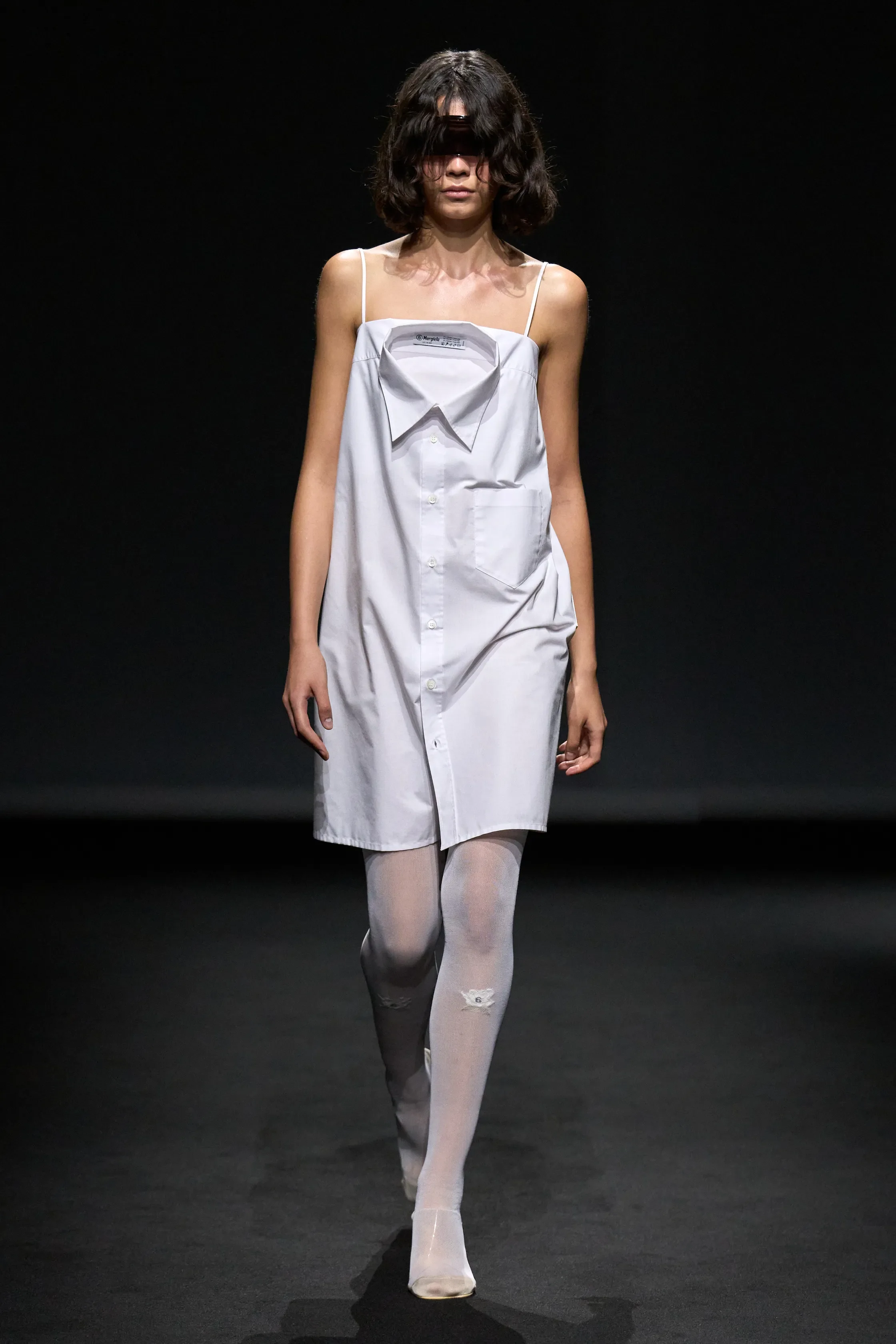 00006-mm6-maison-margiela-spring-2027-ready-to-wear-credit-gorunway.jpg.webp