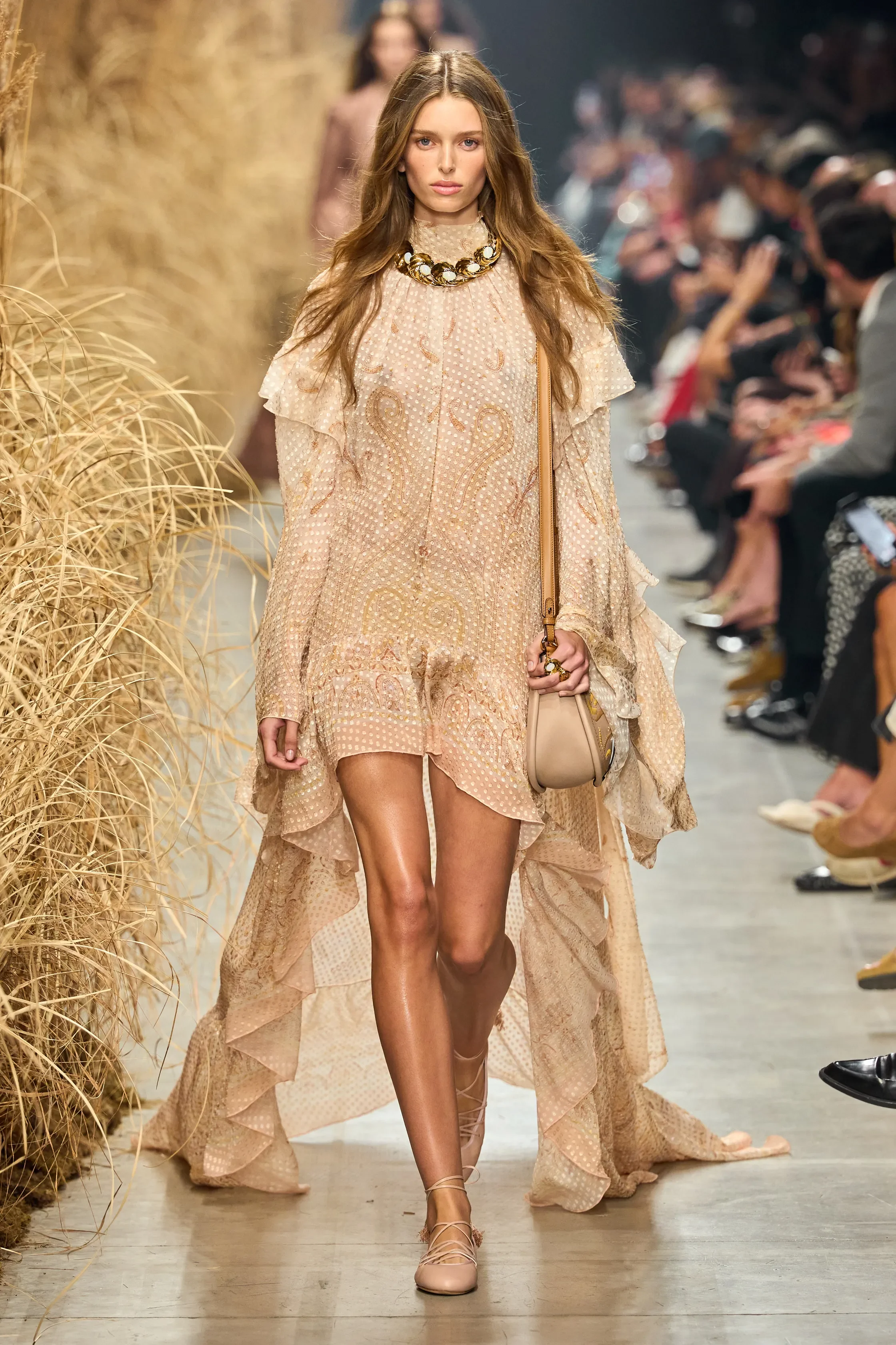 00001-etro-spring-2027-ready-to-wear-credit-gorunway.jpg.webp