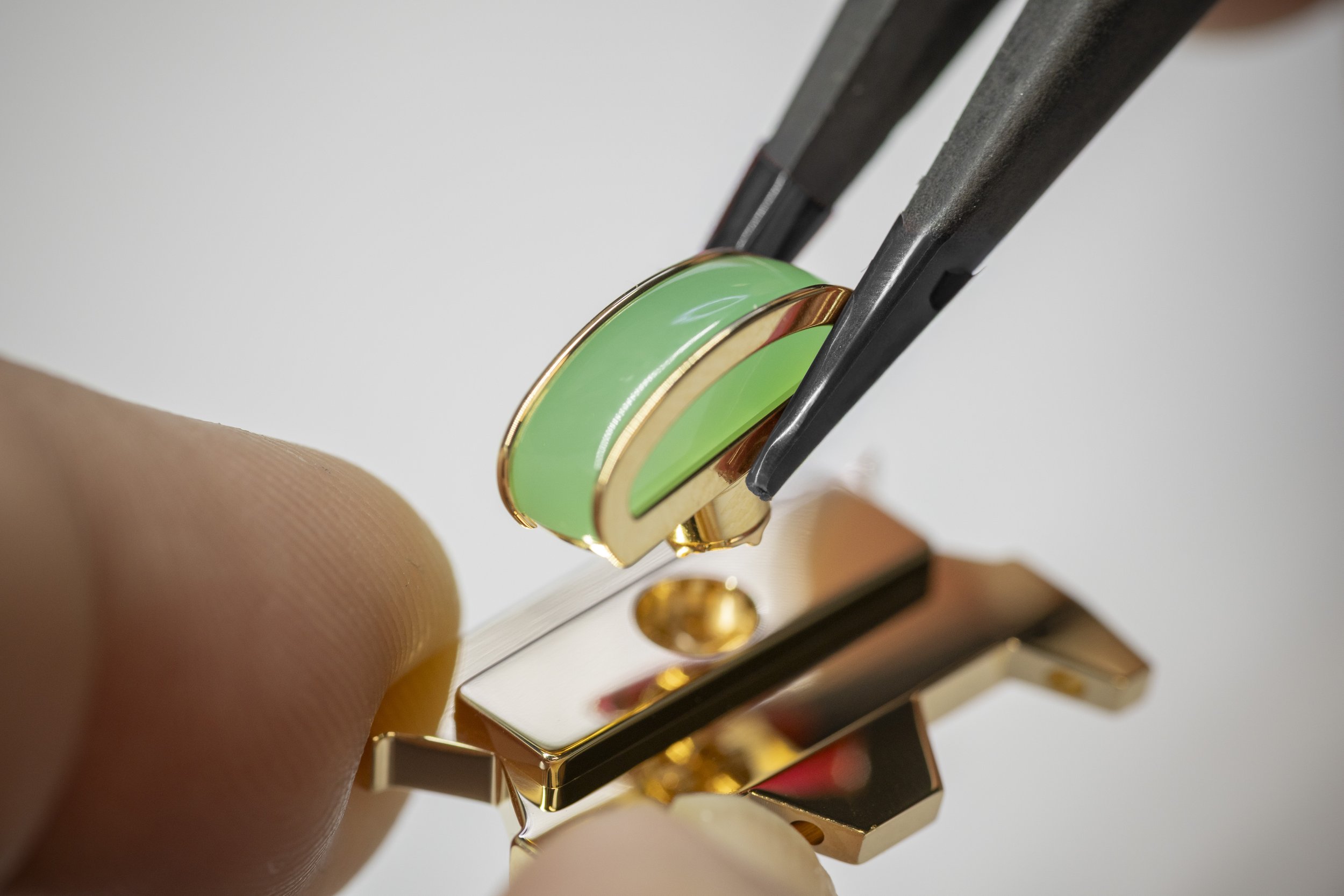 VAN CLEEF &amp; ARPLES PRESENT THEIR LUDO COLLECTION