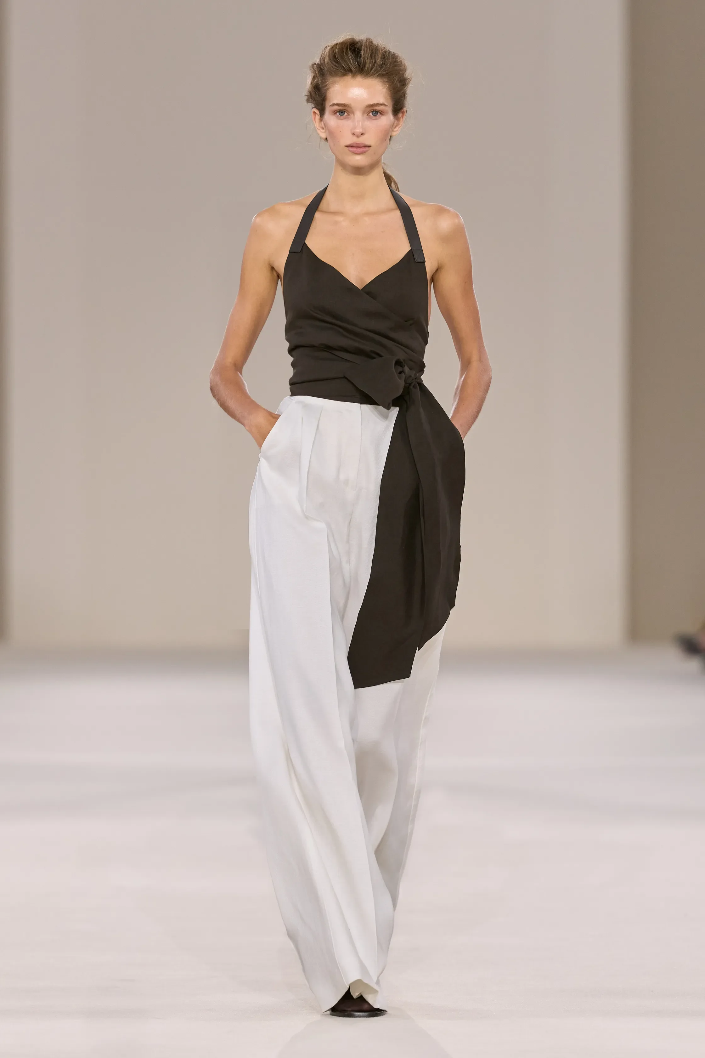 00010-max-mara-spring-2027-ready-to-wear-credit-gorunway.jpg.webp