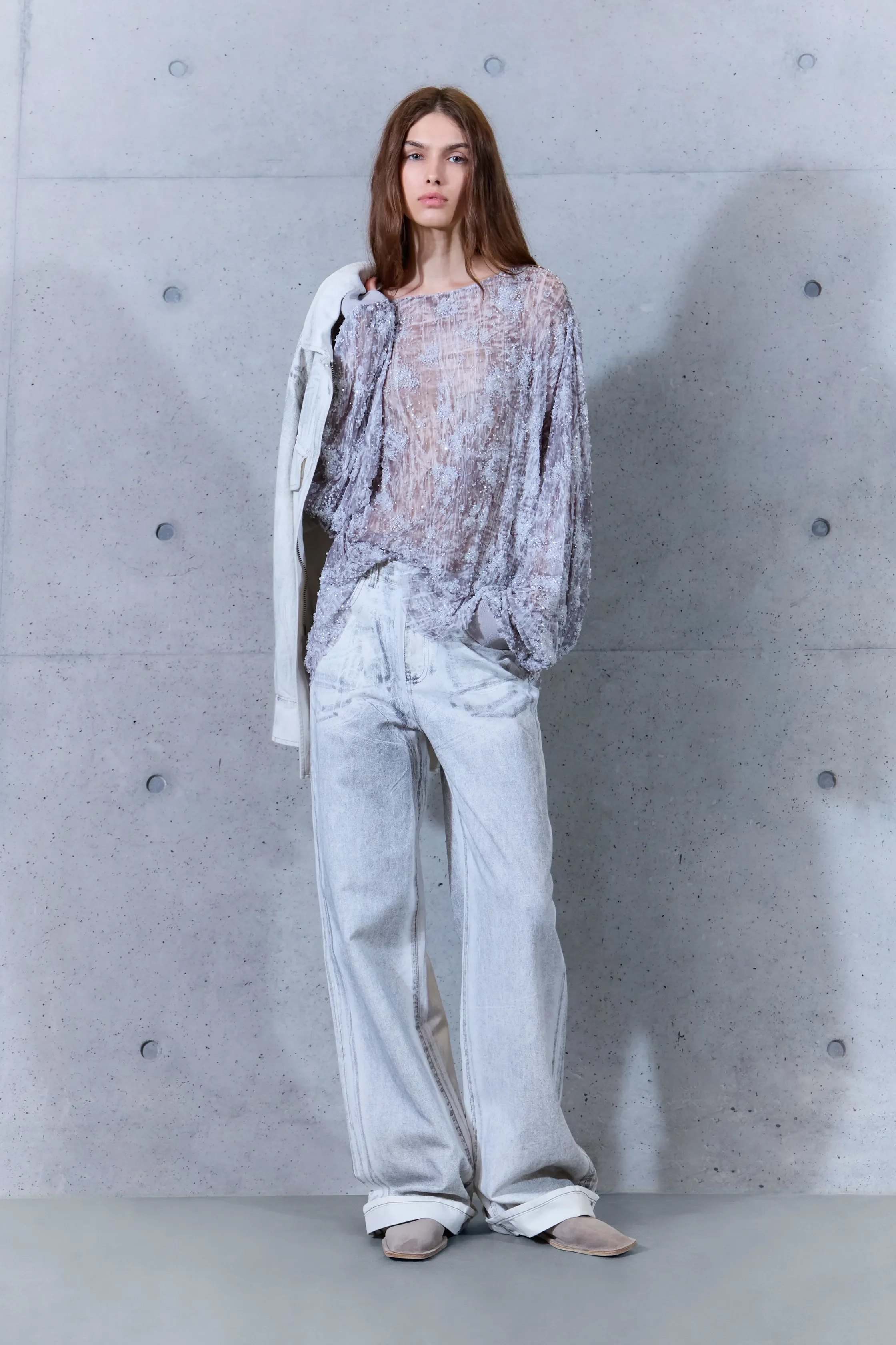 00060-emporio-armani-spring-2027-ready-to-wear-credit-brand.jpg.webp