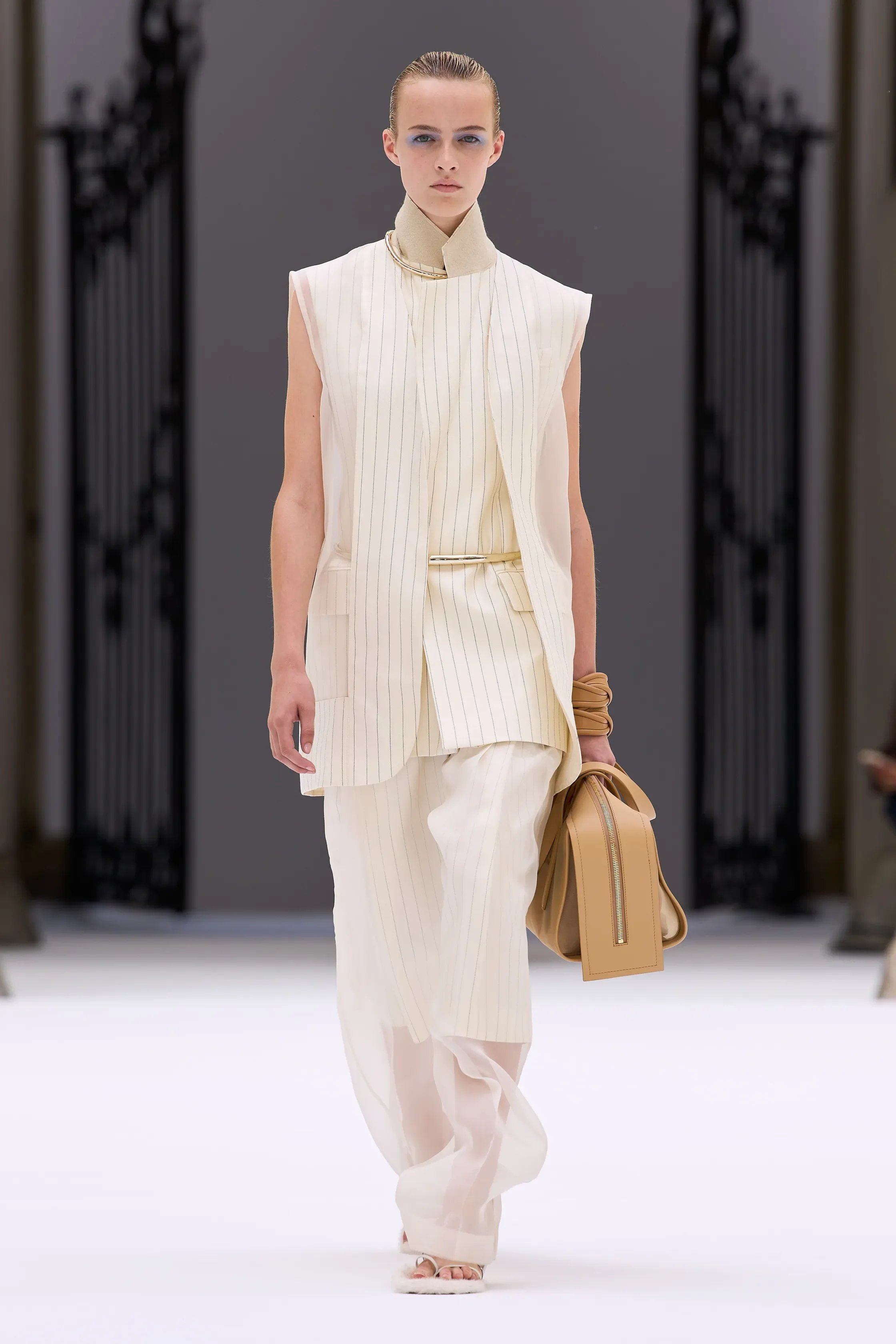 00005-sportmax-spring-2027-ready-to-wear-credit-gorunway.jpg.webp