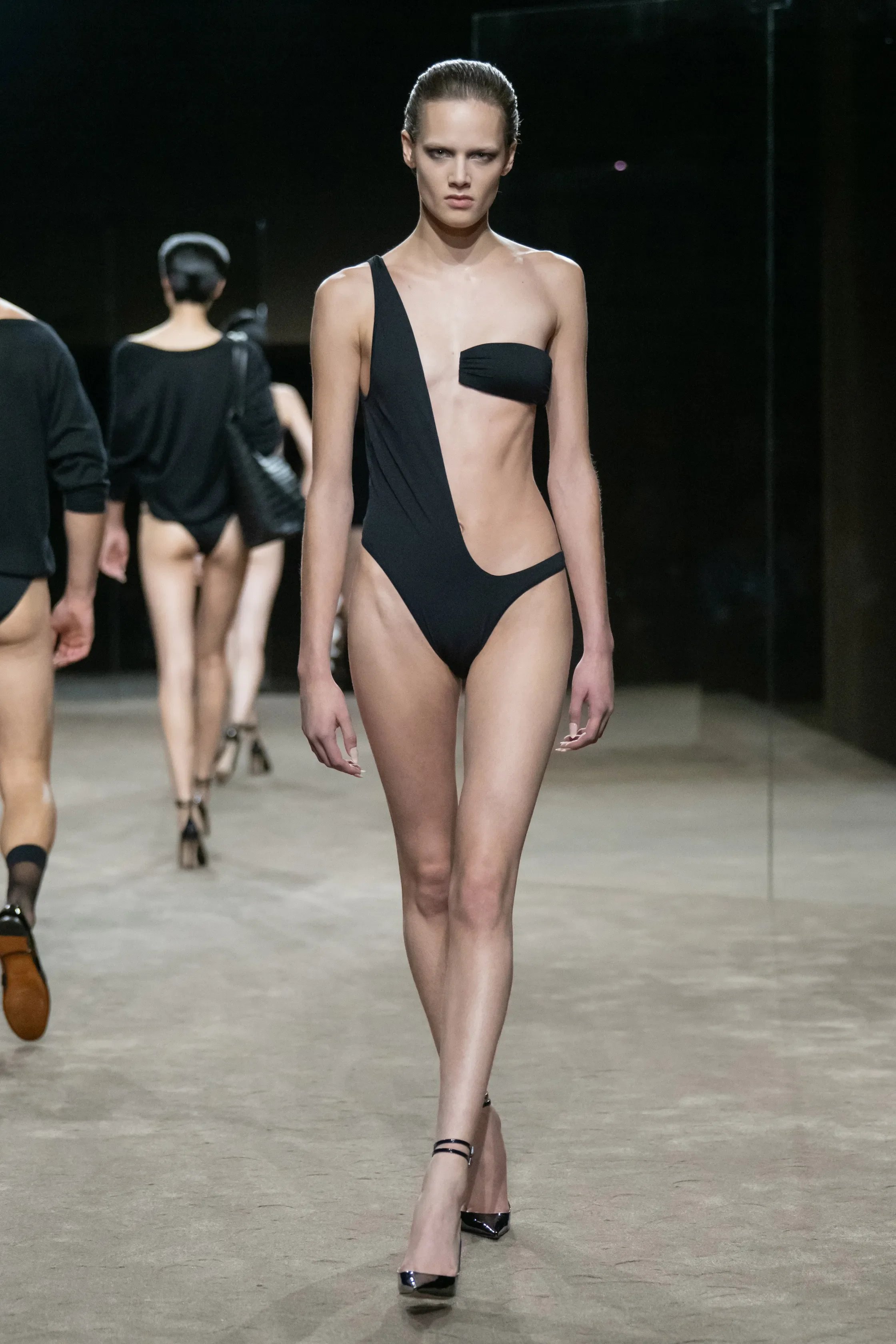 00066-tom-ford-spring-2027-ready-to-wear-credit-brand.jpg.webp