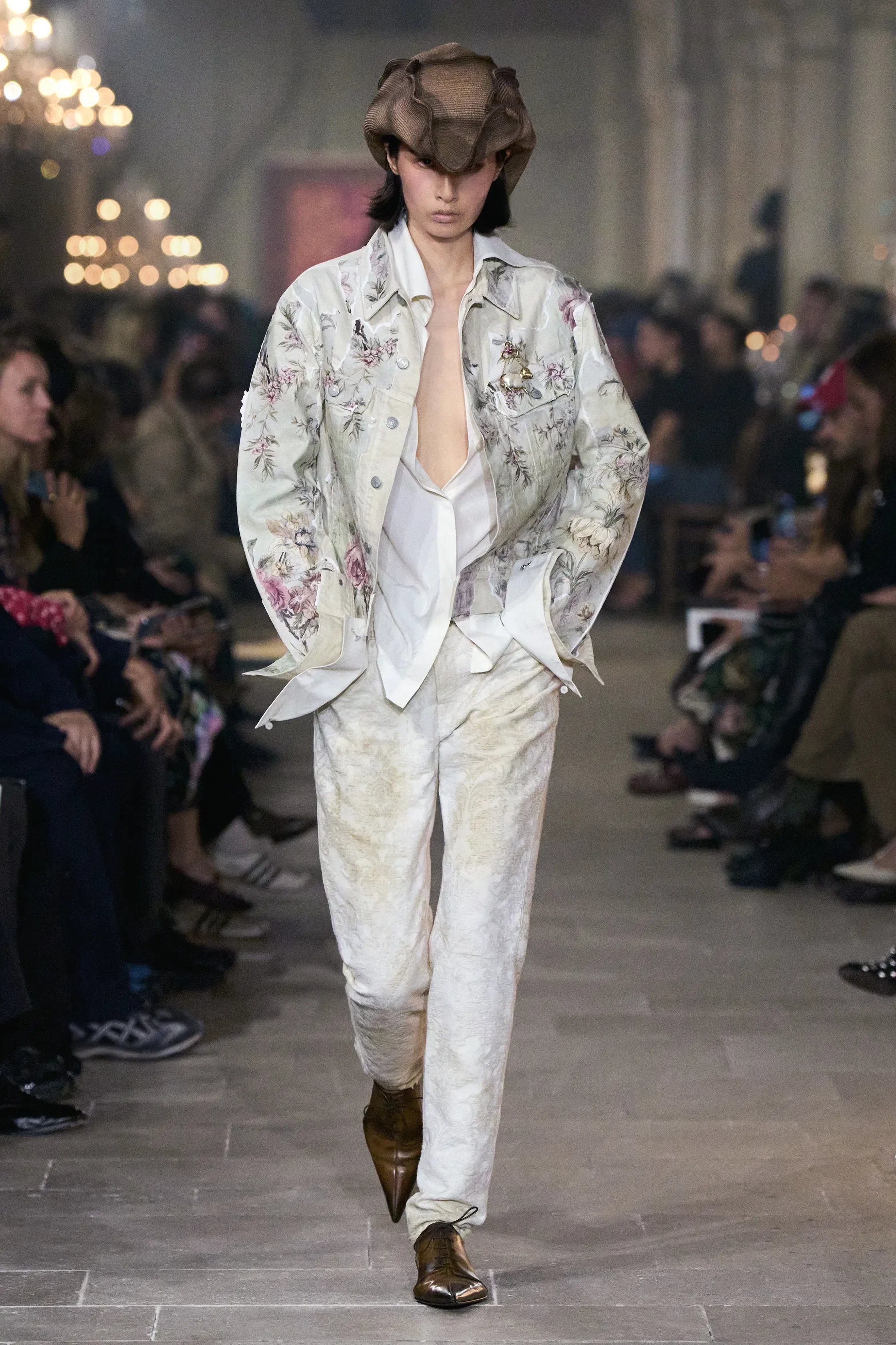 00005-acne-studios-spring-2027-ready-to-wear-credit-gorunway.jpg.webp