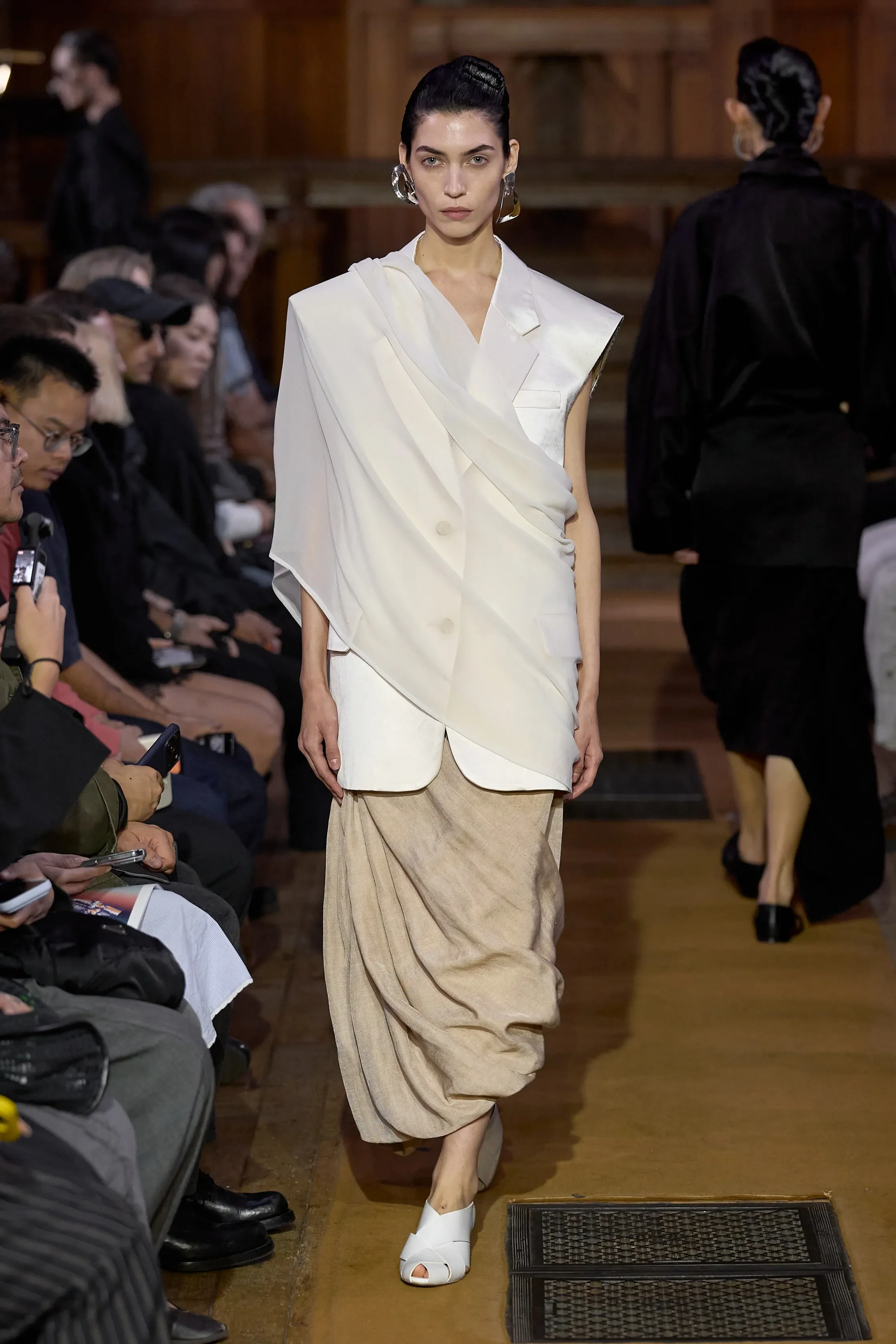 00021-uma-wang-spring-2027-ready-to-wear-credit-gorunway.jpg.webp