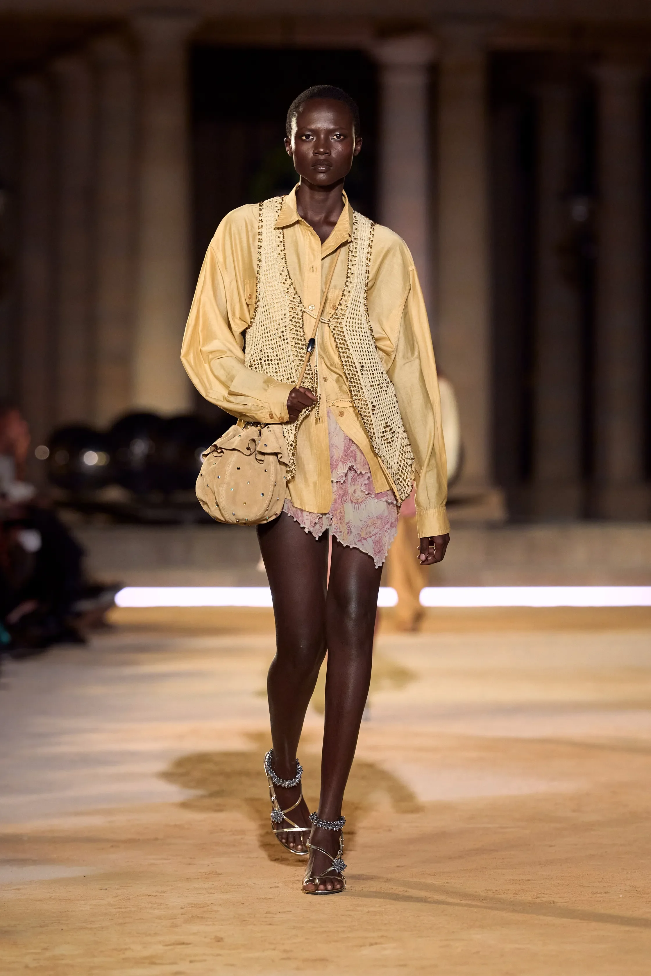 00014-isabel-marant-spring-2027-ready-to-wear-detail-credit-gorunway.jpg.webp