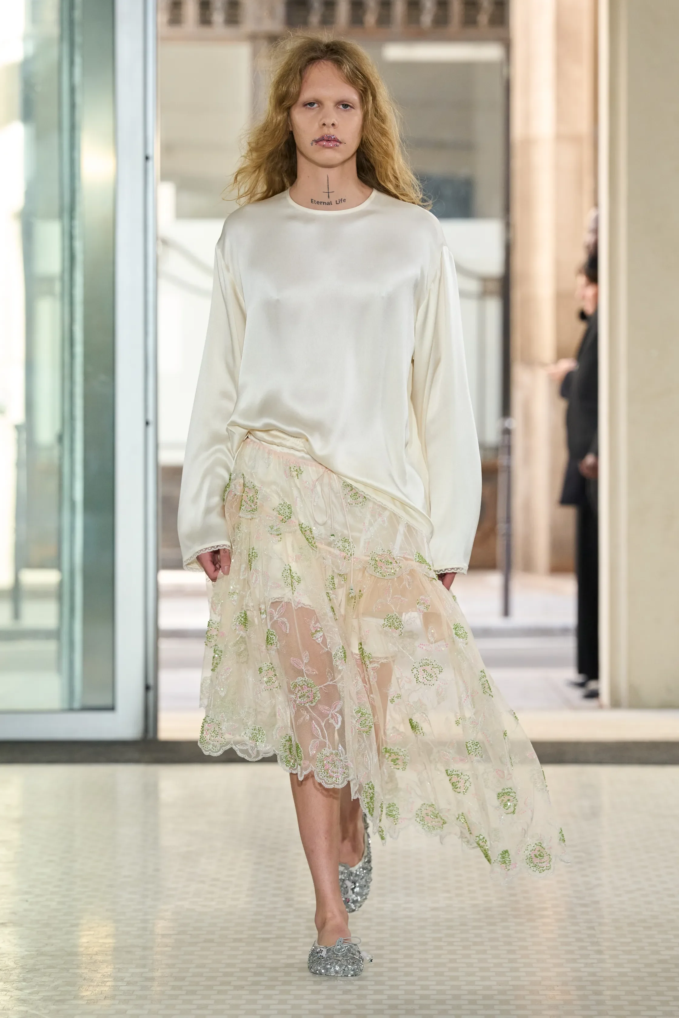 00002-cecilie-bahnsen-spring-2027-ready-to-wear-credit-gorunway.jpg.webp