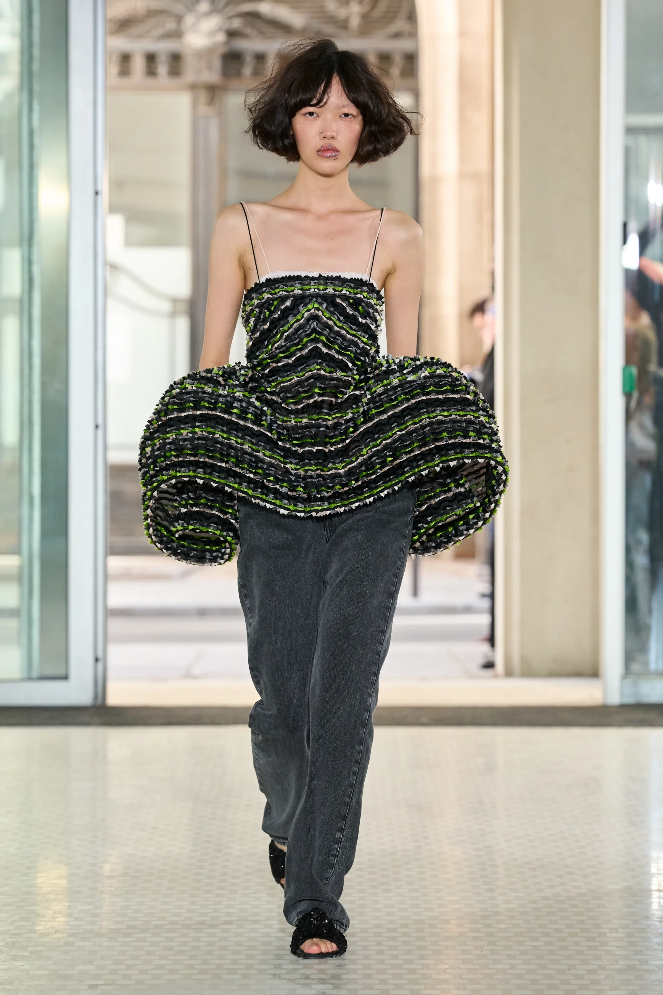 00010-cecilie-bahnsen-spring-2027-ready-to-wear-credit-gorunway.jpg.webp