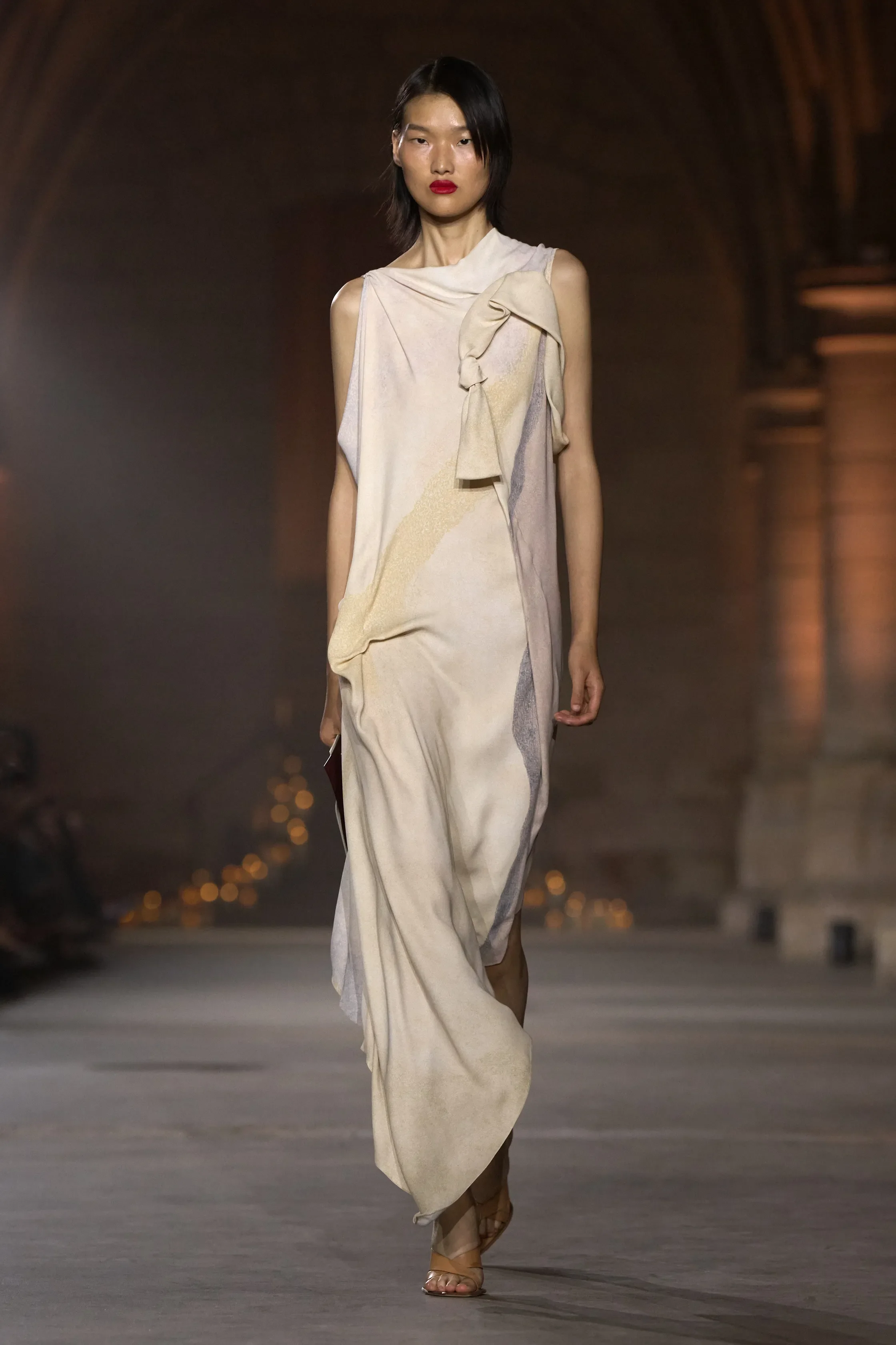 00027-victoria-beckham-spring-2027-ready-to-wear-credit-gorunway.jpg.webp