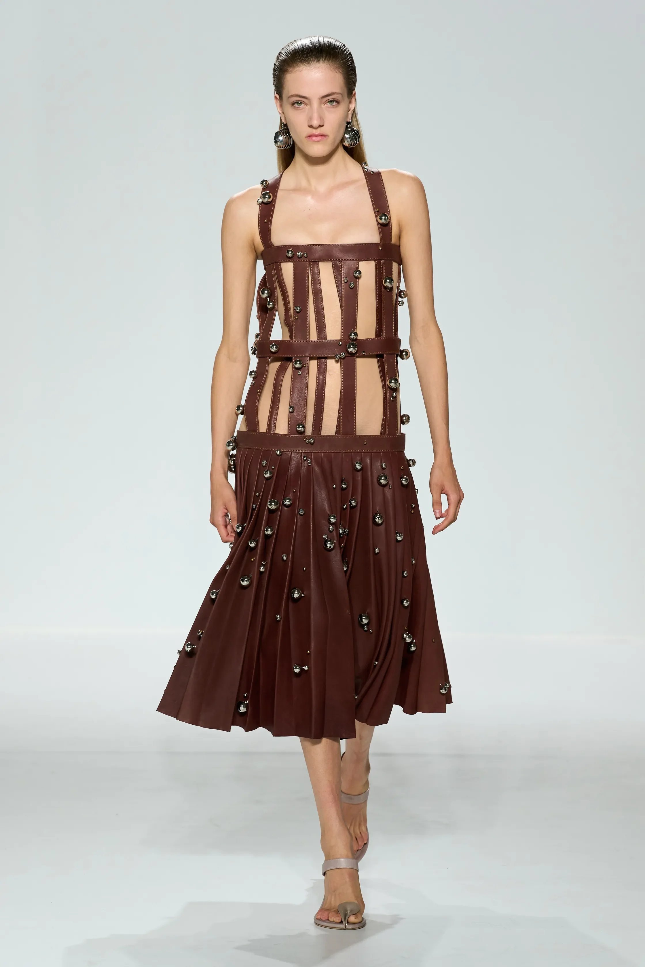 00039-jean-paul-gaultier-spring-2027-ready-to-wear-credit-gorunway.jpg.webp