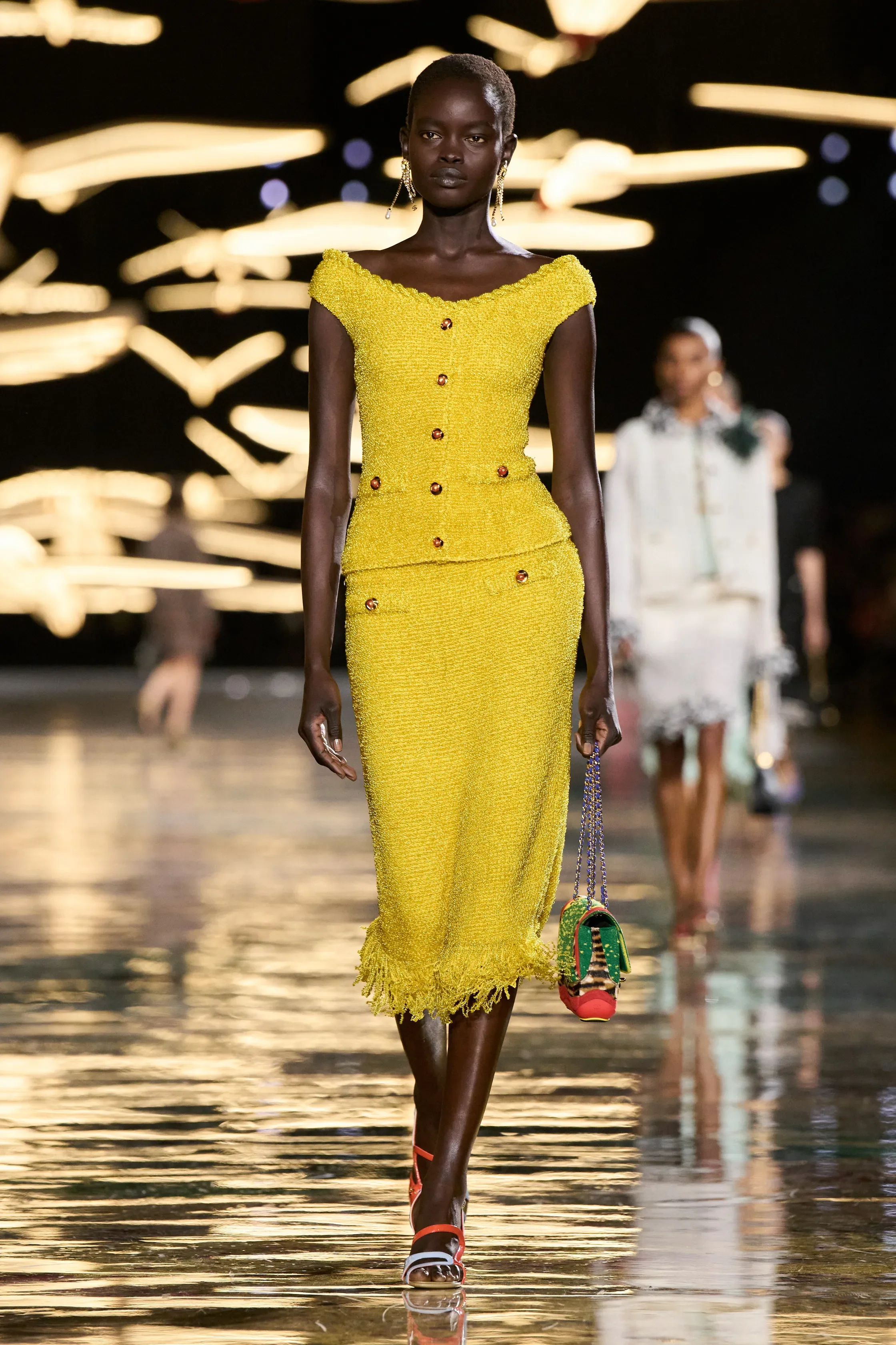 00079-chanel-spring-2027-ready-to-wear-credit-gorunway.jpg.webp