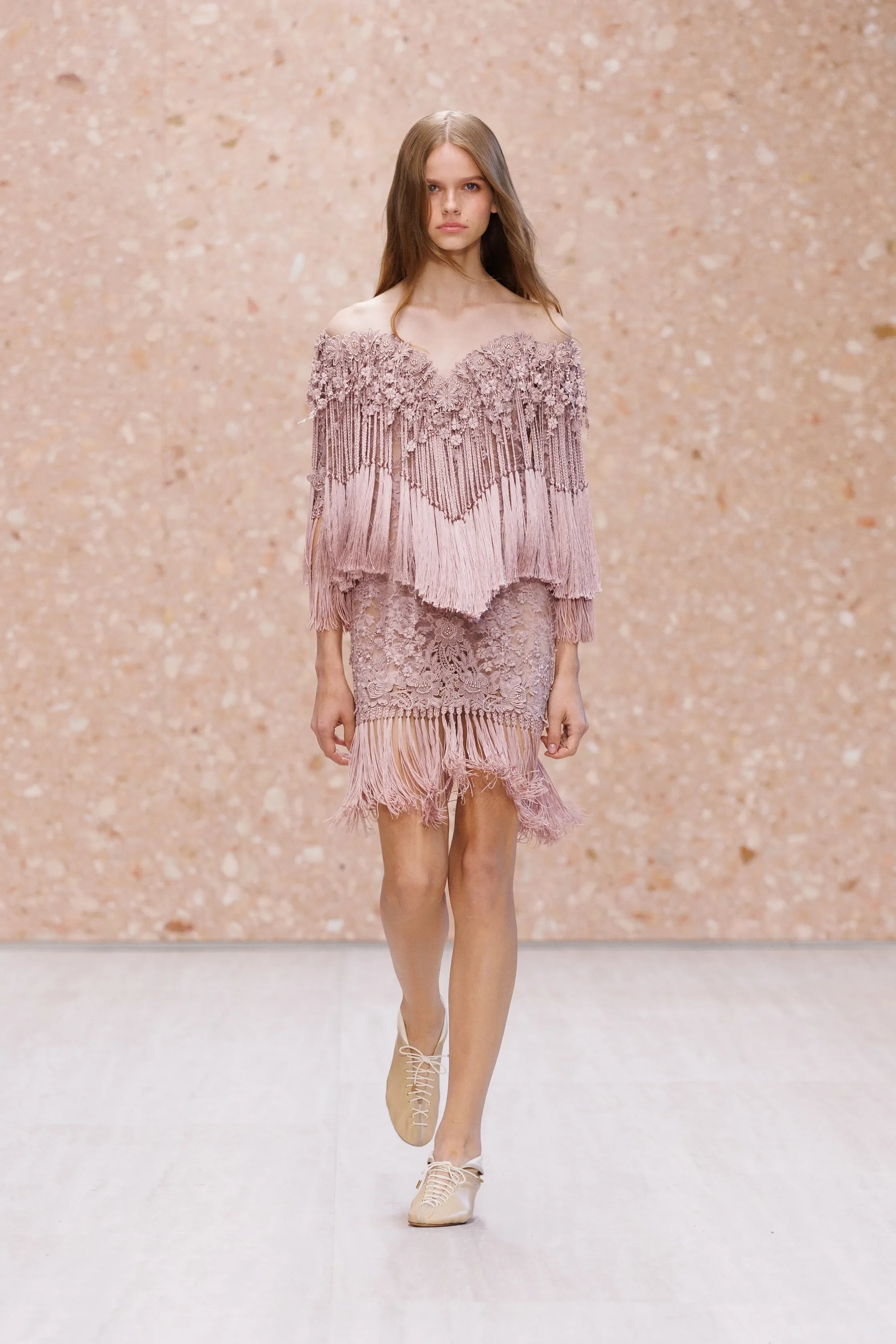 00003-chloe-spring-2027-ready-to-wear-credit-brand.jpg.webp