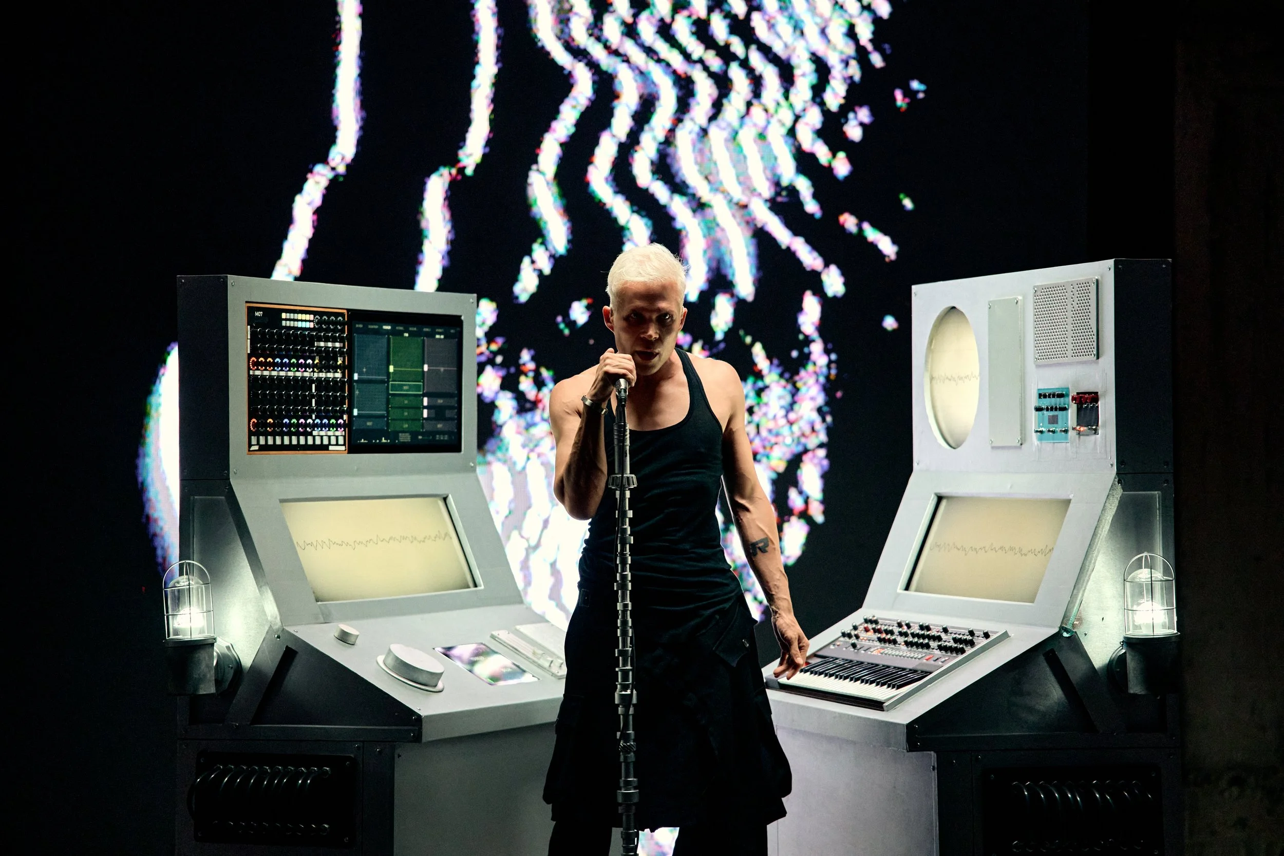 SIGNAL_028419.jpg