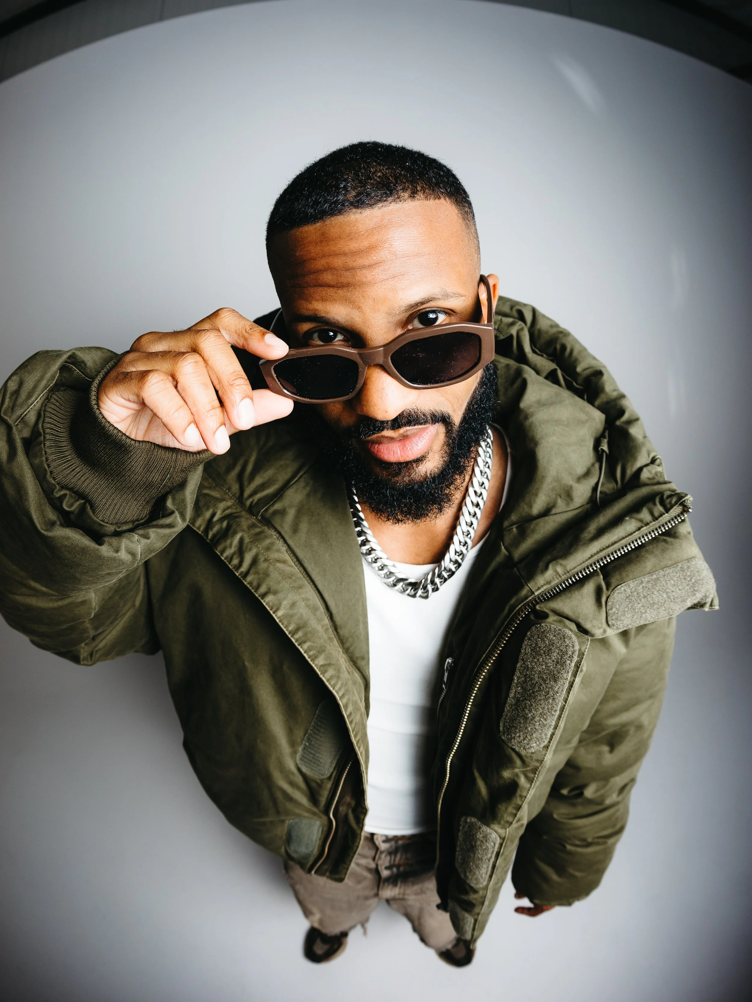 IN CONVERSATION WITH RAYZIR — Numéro Netherlands