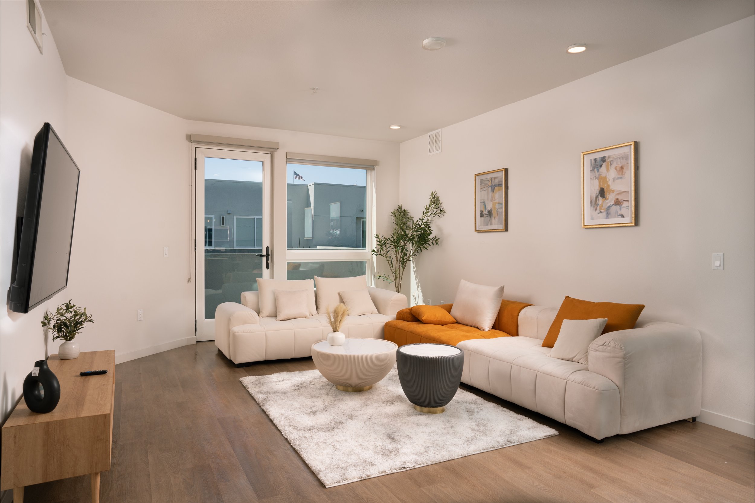 Living_Room.jpeg