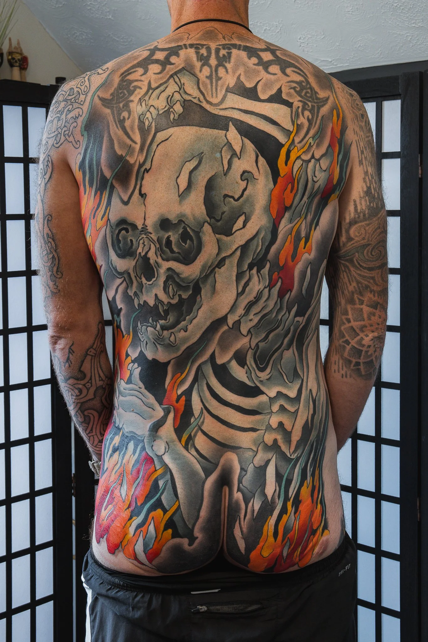 Gashadokuro, the spectral Yokai. Formed from the vengeful spirits of fallen soldiers who didn't receive a proper burial. Thanks to Stuart for the commitment.