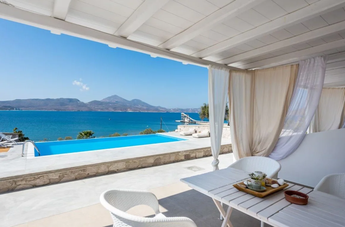 Anemi Suites in Milos