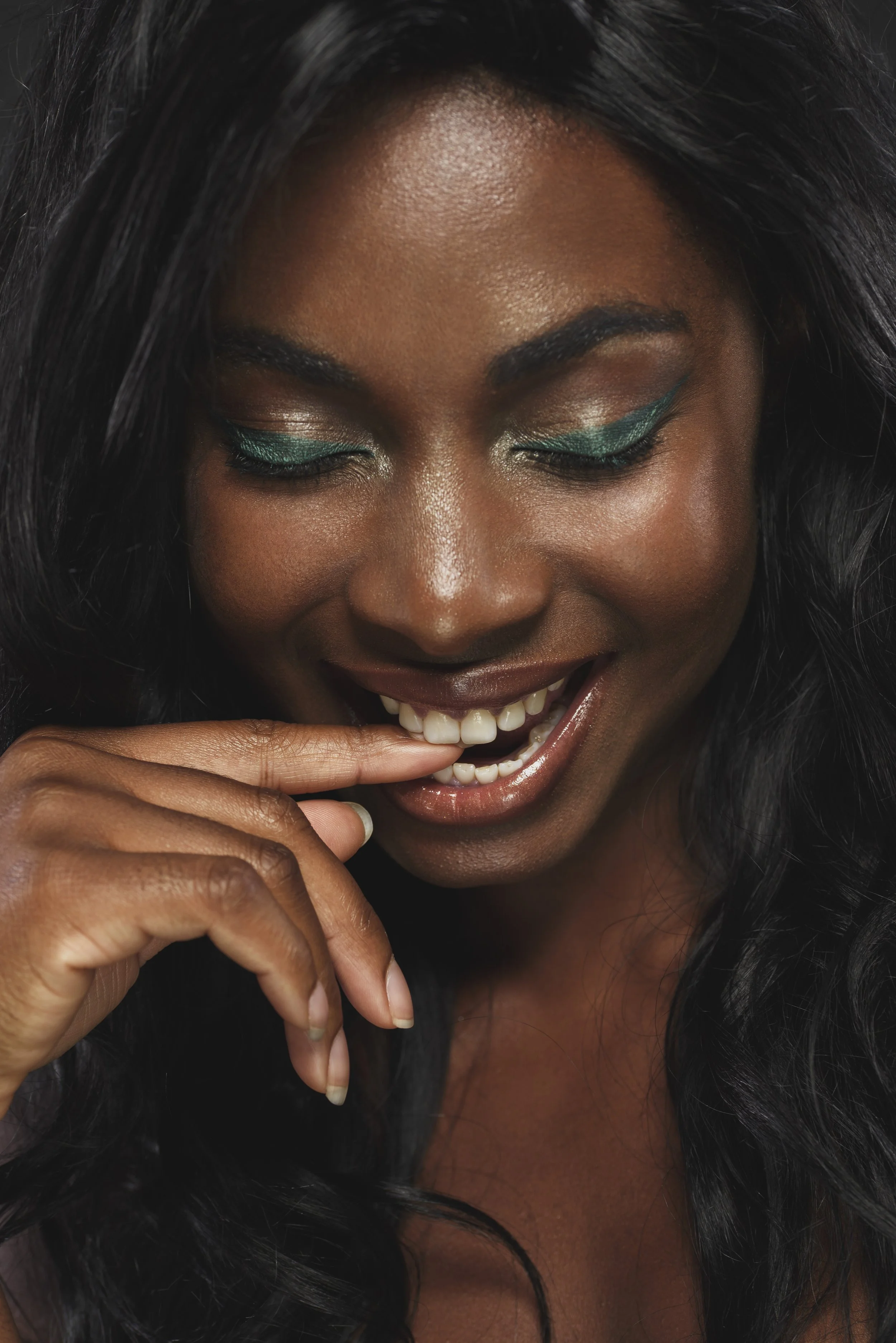 Faith Müller by Holger Nesselberger
MUA: Simone Enn