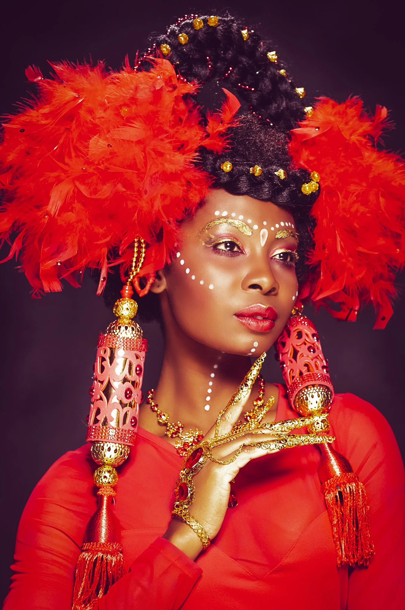 Faith Müller by Oliver Vogler
MUA/Hair/Stylist: Janina Mock