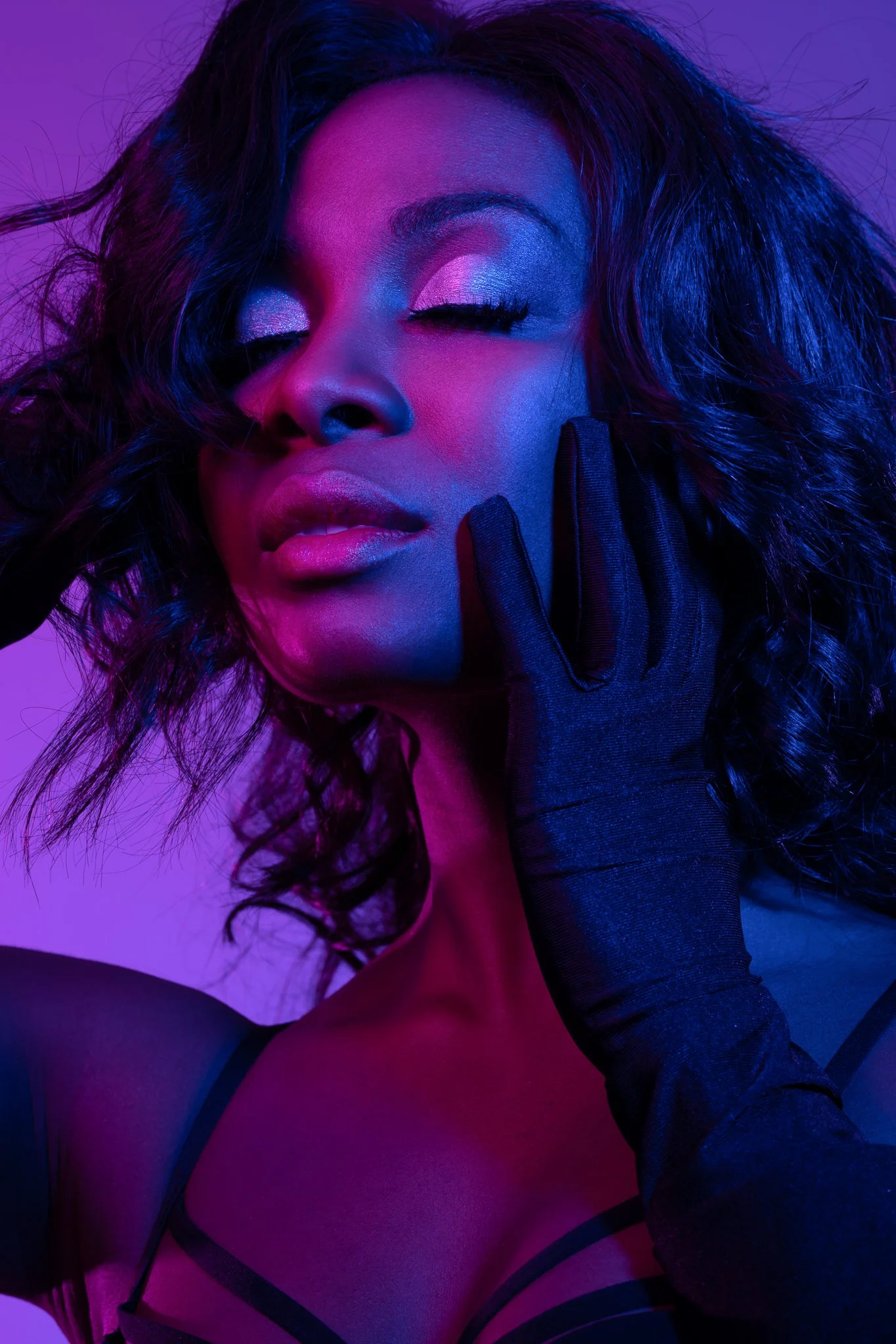 Faith Müller by Lampenfieber Studio