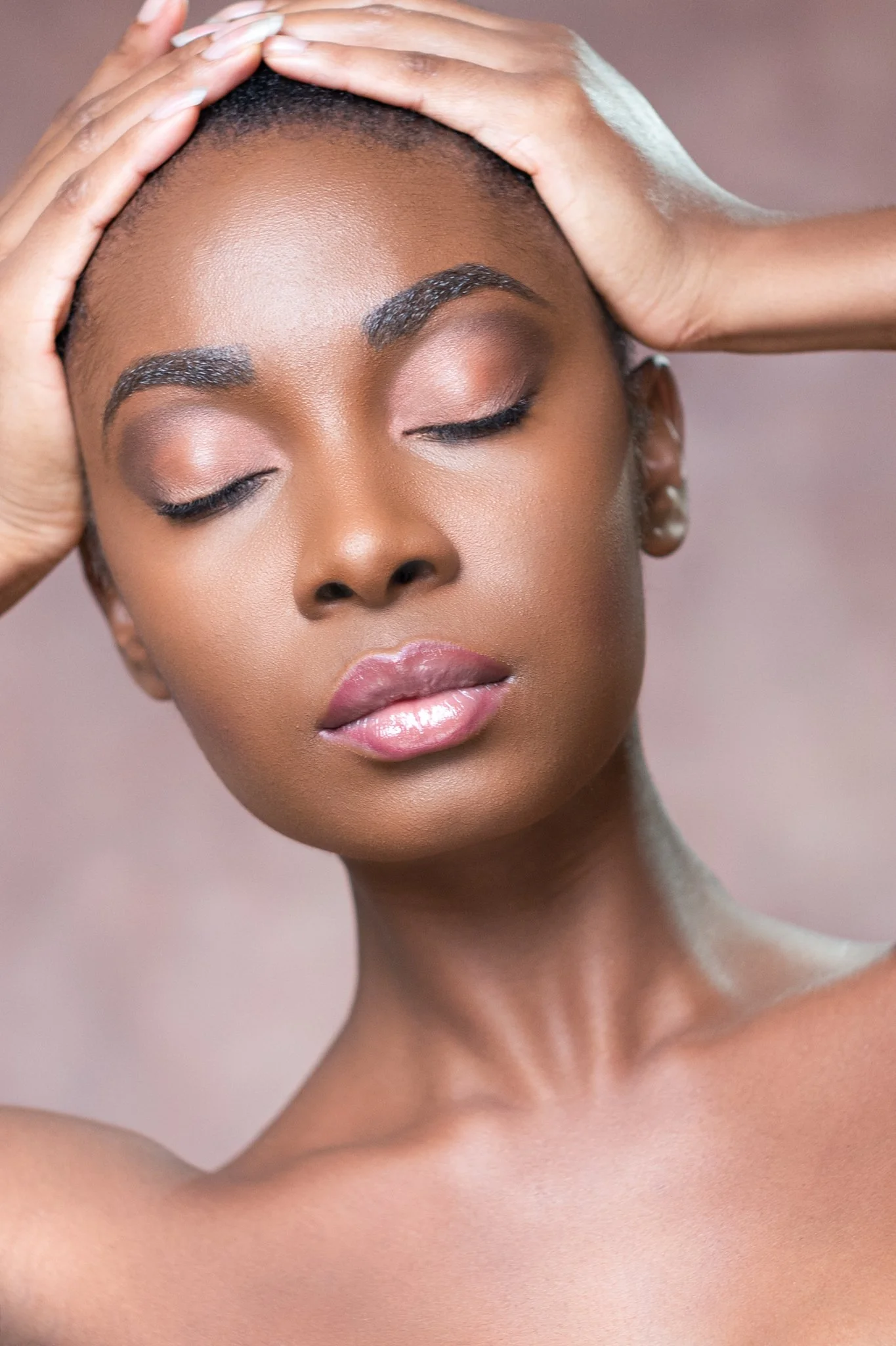 Faith Müller by Dirk Müller