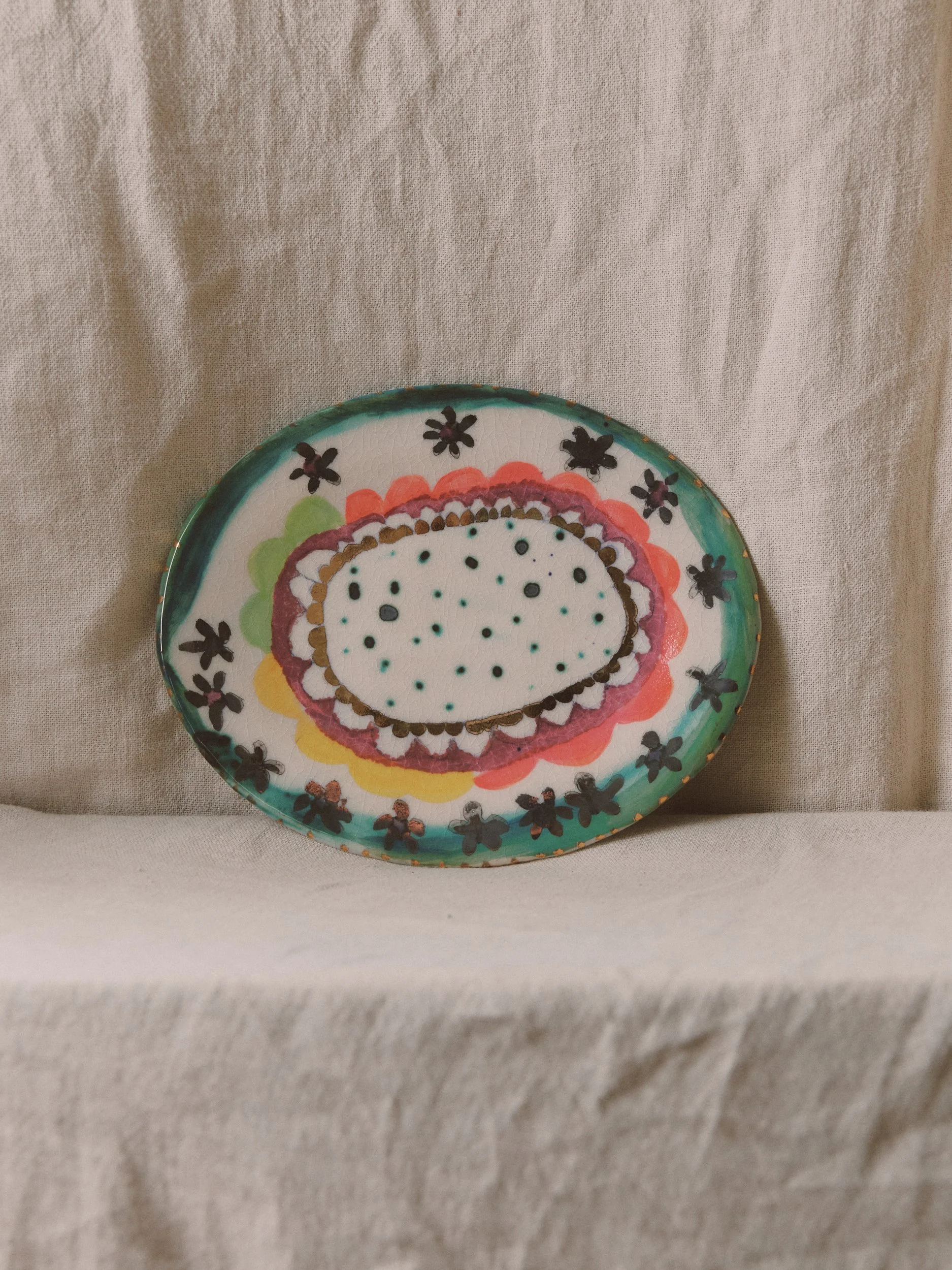 Oval Daisy Platter