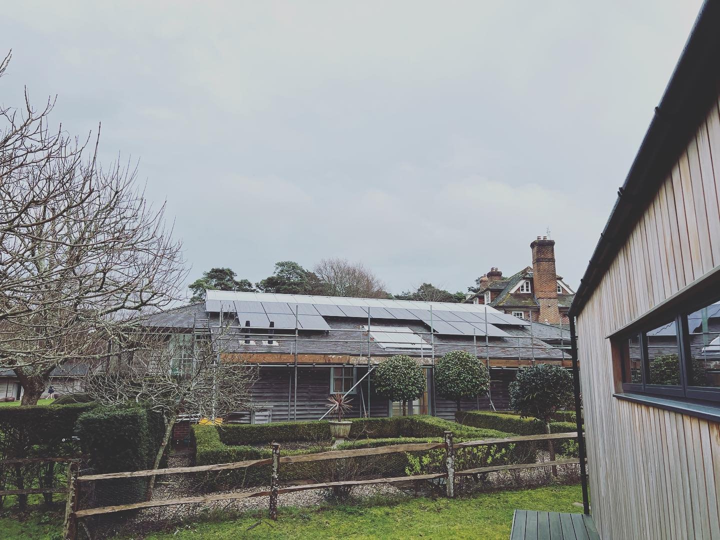 Get your Solar PV booked in with us today ! We now have a system with a 25 year guarantee! Call us to find out more #renewables #solar #checkatrade #napit #mcs #enphase #chichester @renewableenergyplus @cpfusebox @enphase