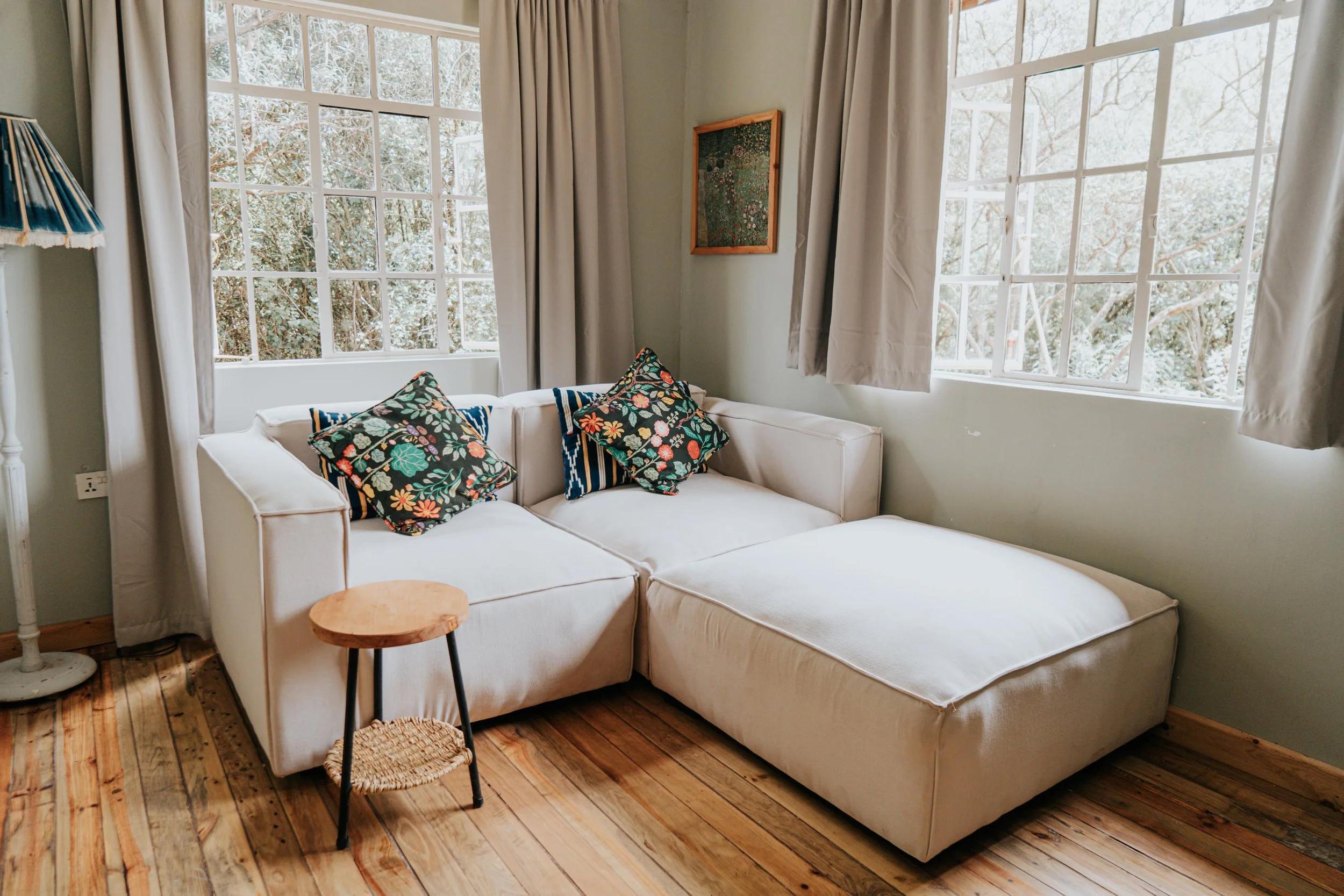 Livingroom with TV