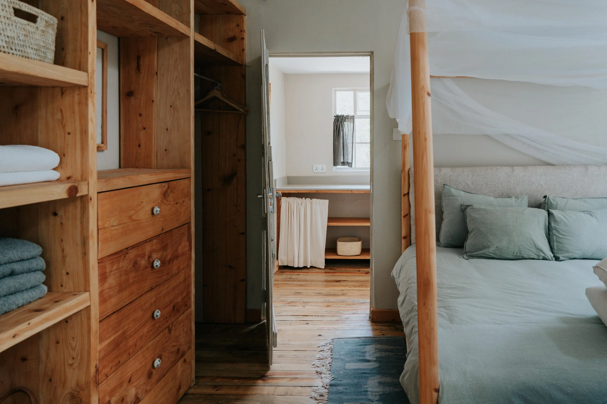 Bedroom 2 with king-sized bed