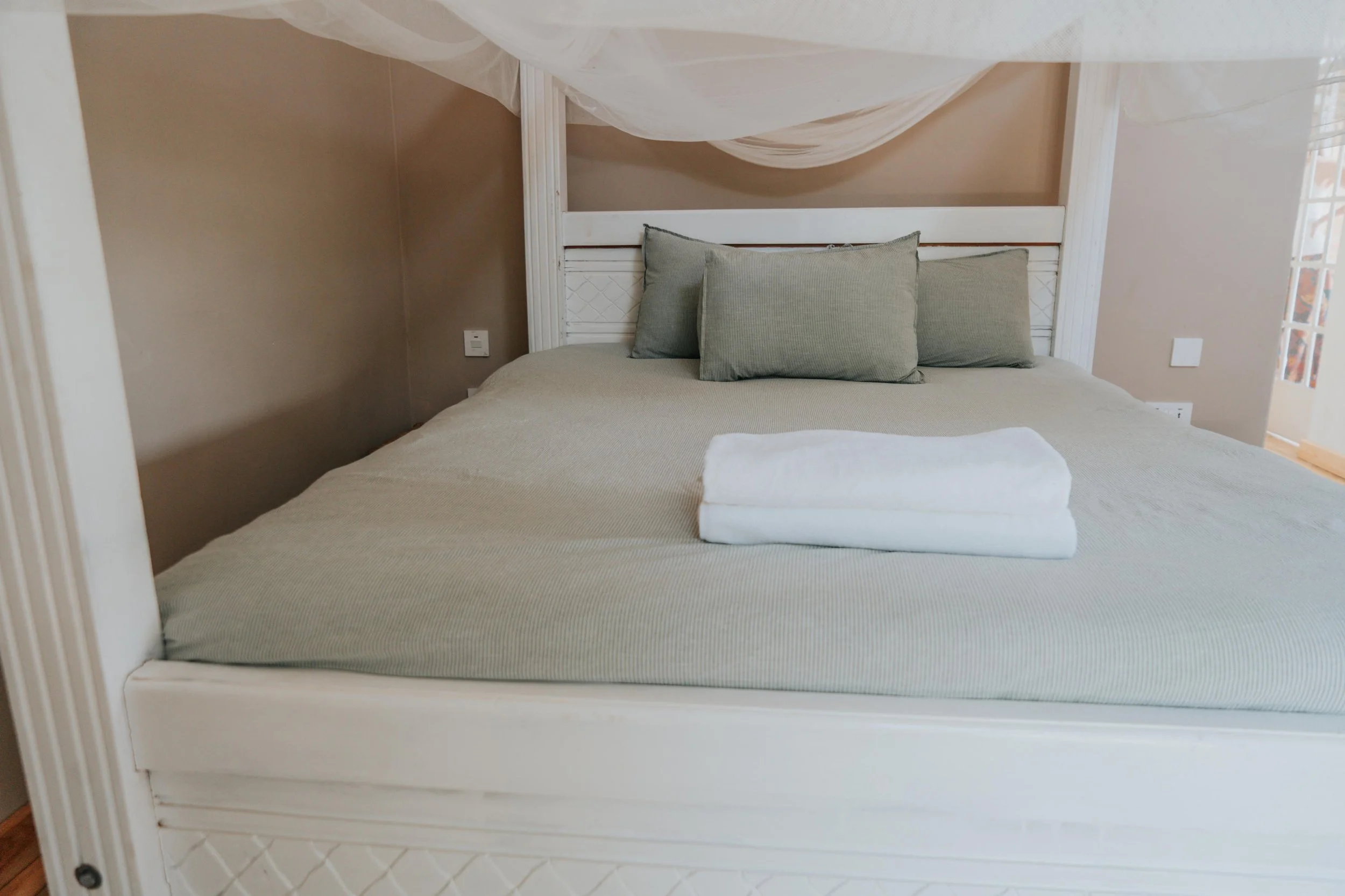 Towels and linnen provided