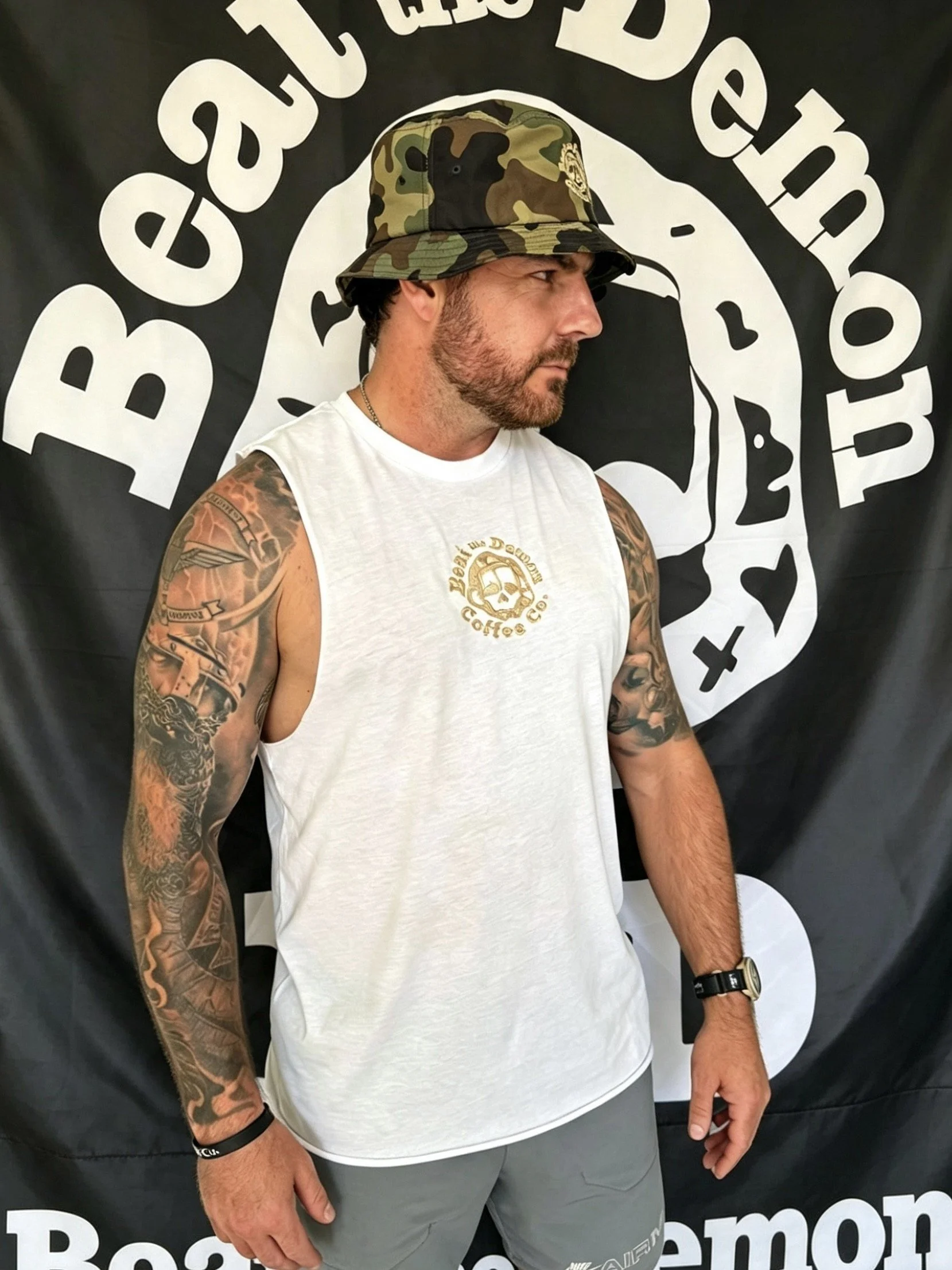 vest white.jfif