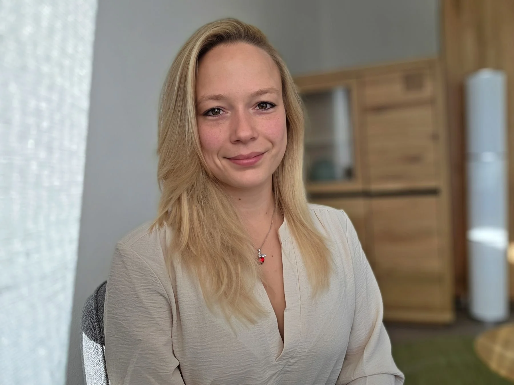 Ramona Binöder, Heilpraktikerin für Psychotherapie, in ihrer Praxis für psychotherapeutische Unterstützung in München-Hadern