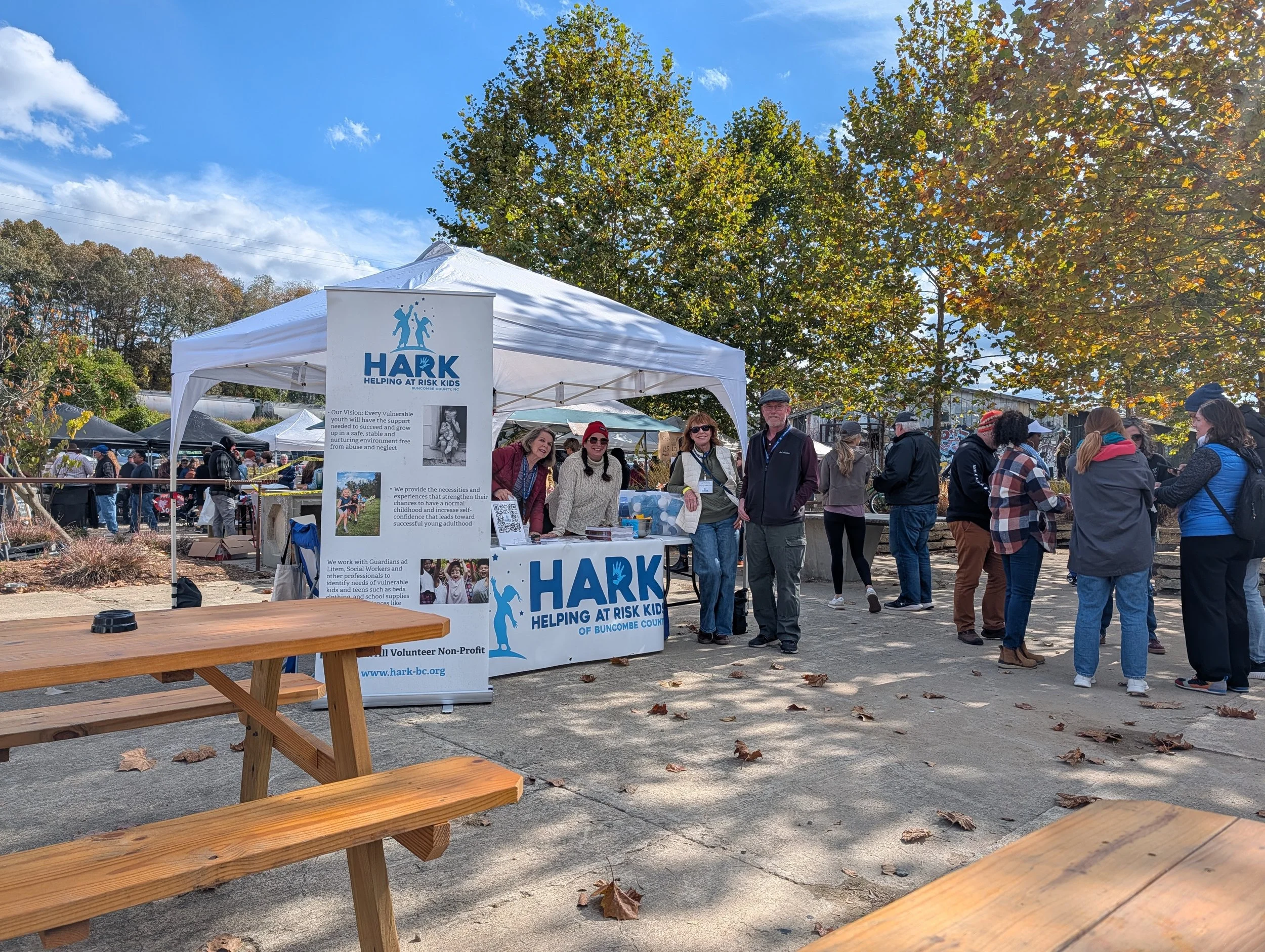 Knuckle Deep BBQ Event Raises $20k for Foster Youth!
