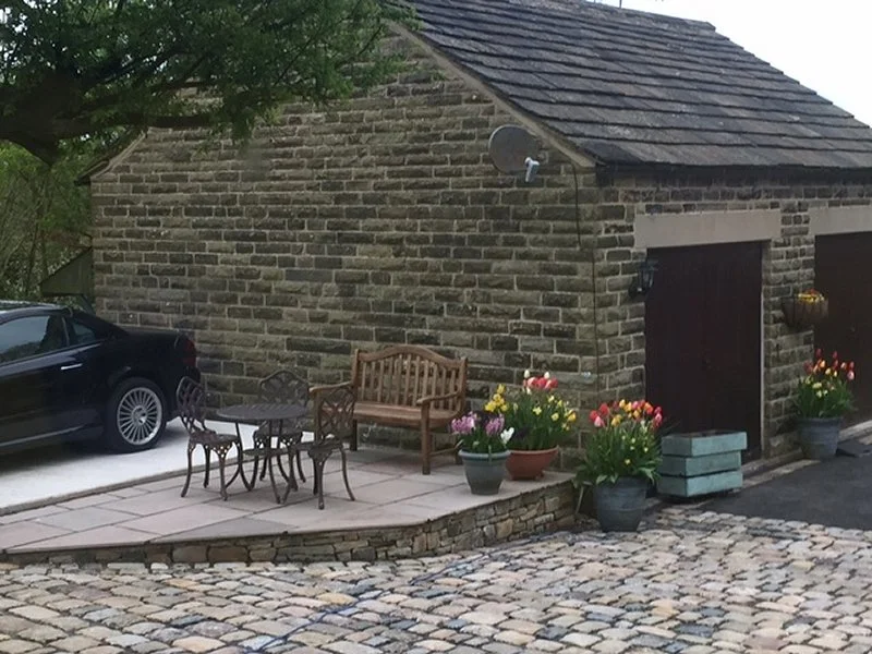 Preparation work for cobbled driveway 08.jpeg