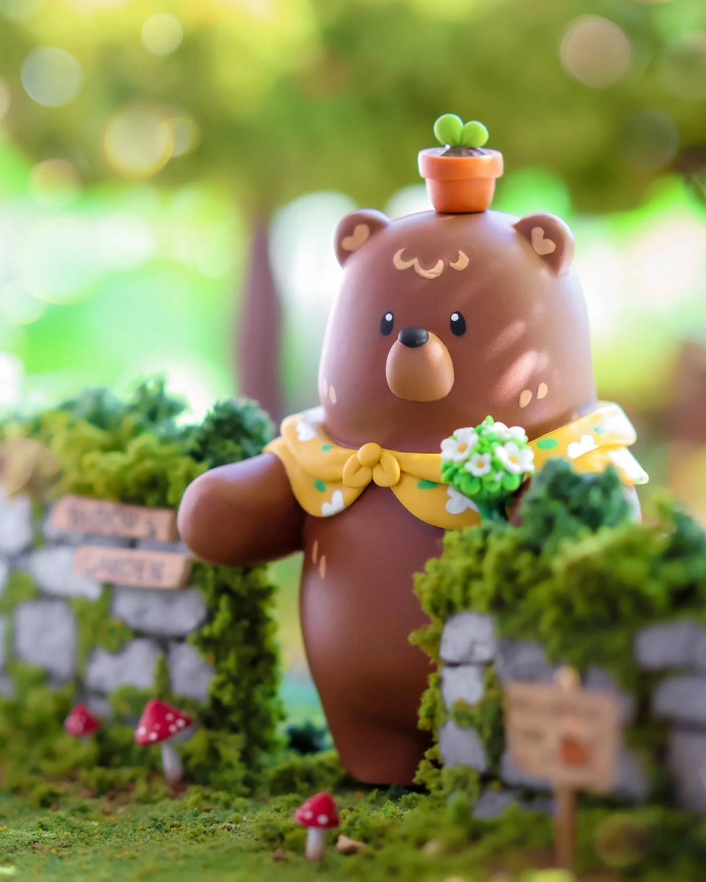 oh? hullo there frend! ~ what brings you to the forest today? 🍃🌳

feeling lost you say? ah yes, here&rsquo;s a map for you !! 🗺️🙌

&ldquo;why is it blank&rdquo; you ask? well, the best adventure is found when charting your own path! ✏️✨

it might