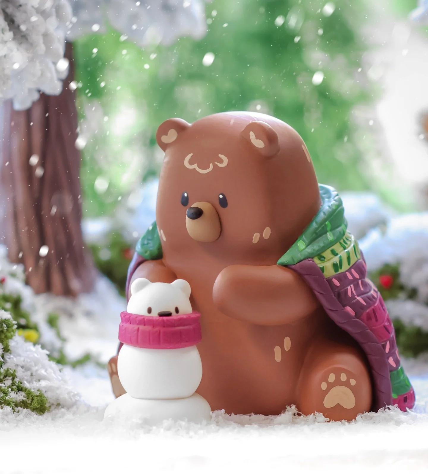 Bloop made a new frend ʕ&acute;&bull;ᴥ&bull;`ʔ

winter suddenly feels very quiet after all the holiday hubbub has passed ~ merriment and new years momentum somehow stumbles into uncertainty, when we snowball past January 1st 🫨༄ ⋆⁺₊❅. 

but I like to