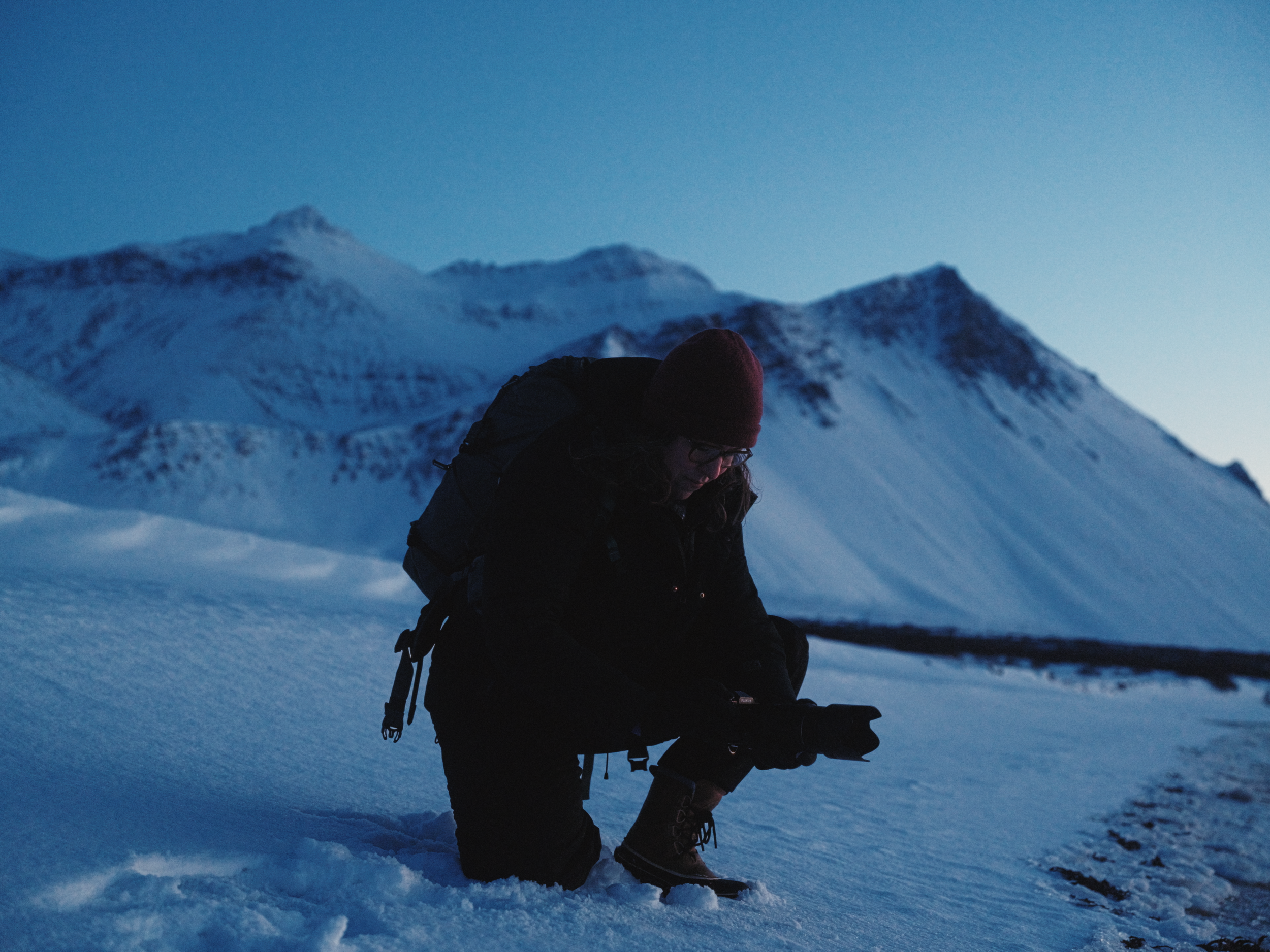 260402_EarthSeaSky.mov.00_09_22_05.Still058.png