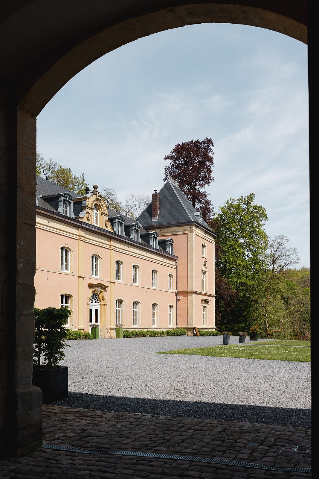 chateau-du-pont-doye-arlon-belgium 0001.jpg