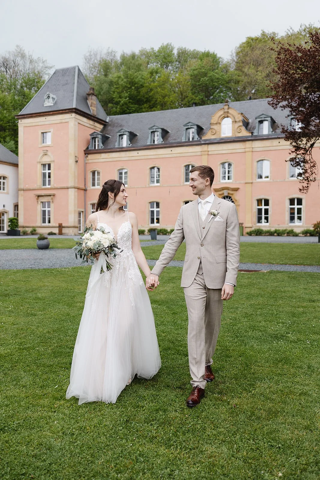 Wedding at Château du Pont d’Oye | Lucie &amp; Tom