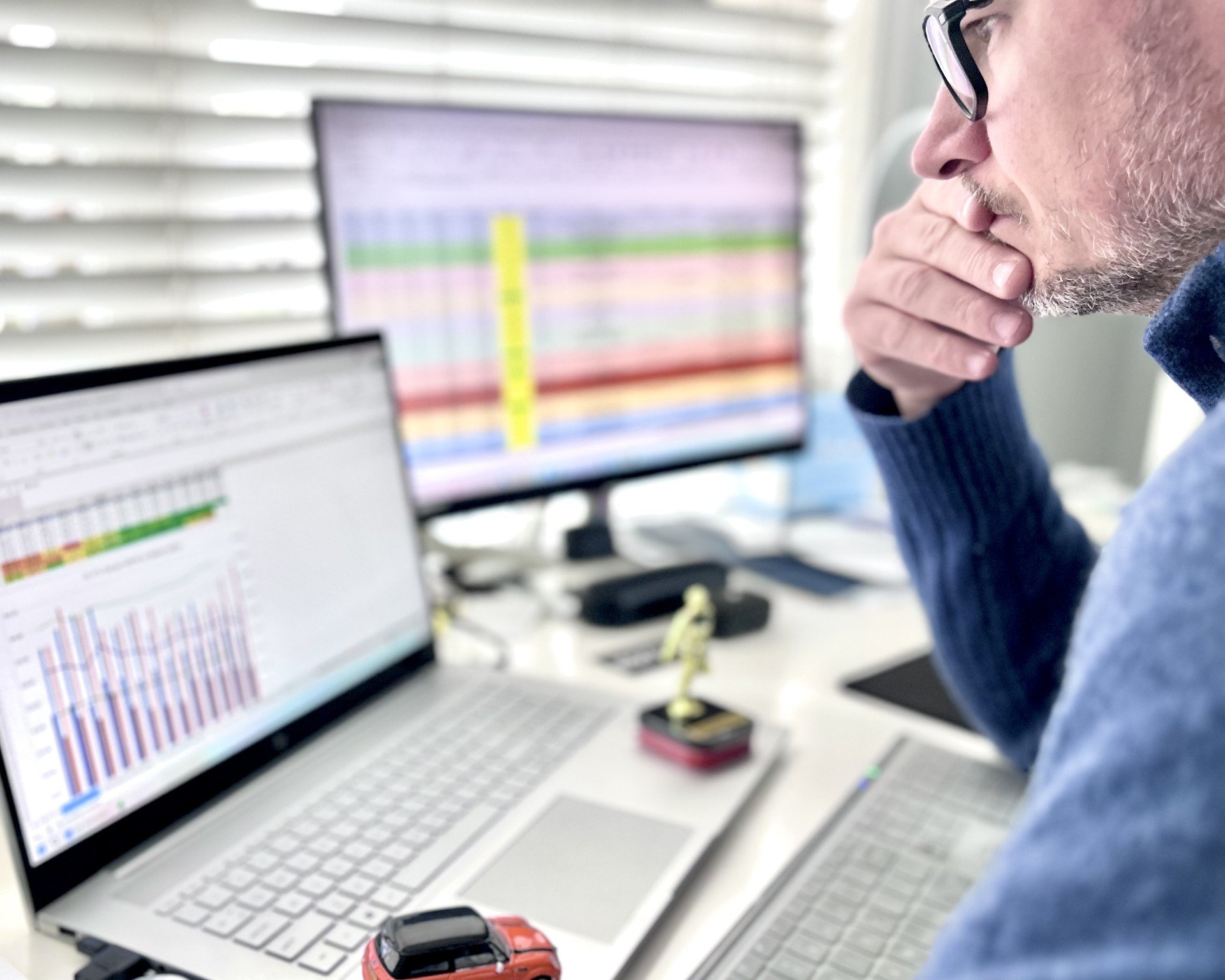 Fractional head of logistics providing operations, analytics, and strategy leadership for manufacturing and distribution companies to improve transportation, inventory, and logistics performance.