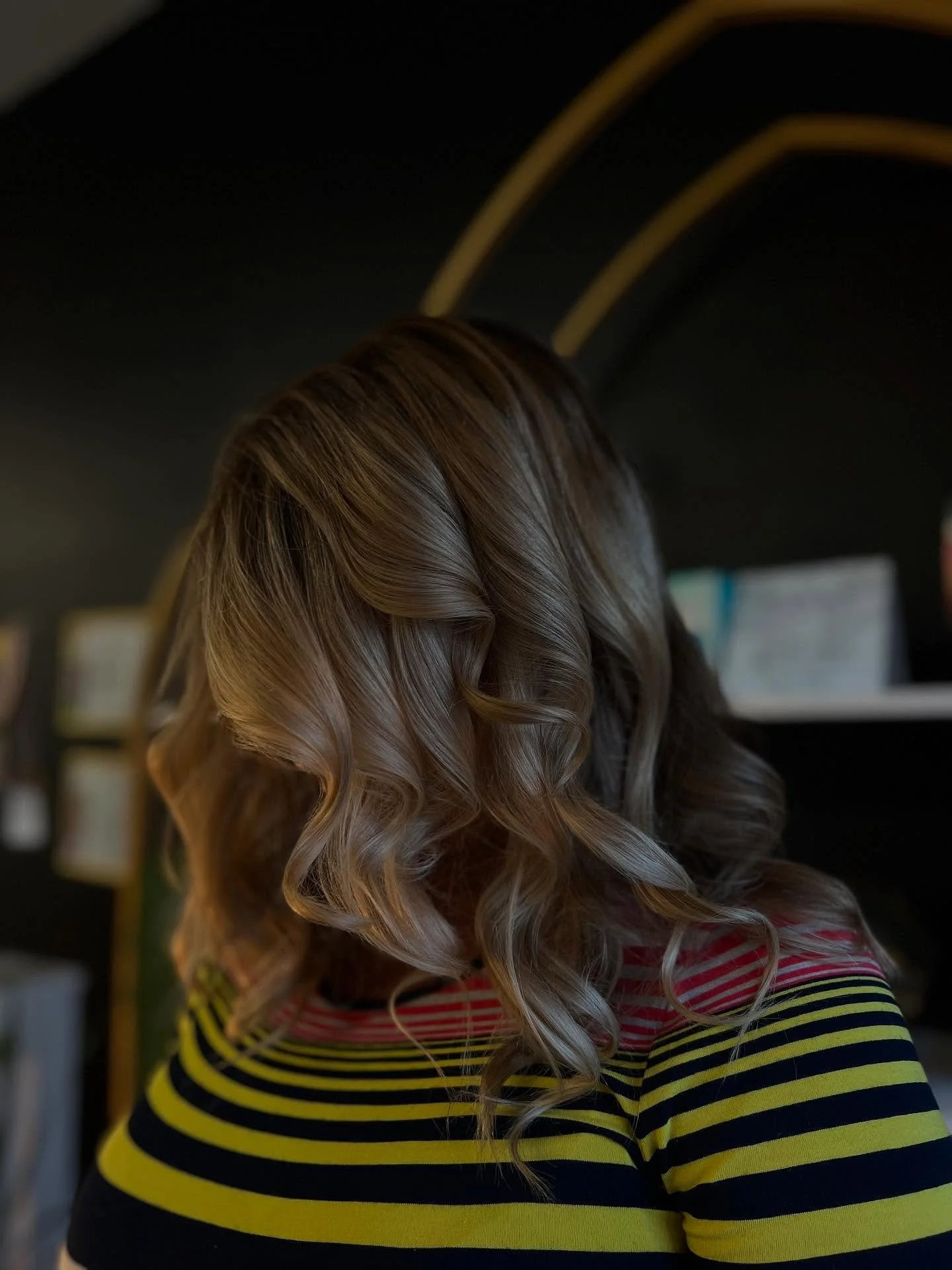 strawberry blonde root melt 🍰

#balayage #highlights #color #bradenton #tampa #bradentonhairstylist #tampahairstylist #blondmeschwarzkopf #schwarzkopfprofessional #explorepage #hairdresser #annamariaisland #sarasota #hair #tiktok #ellenton  #lakewoo