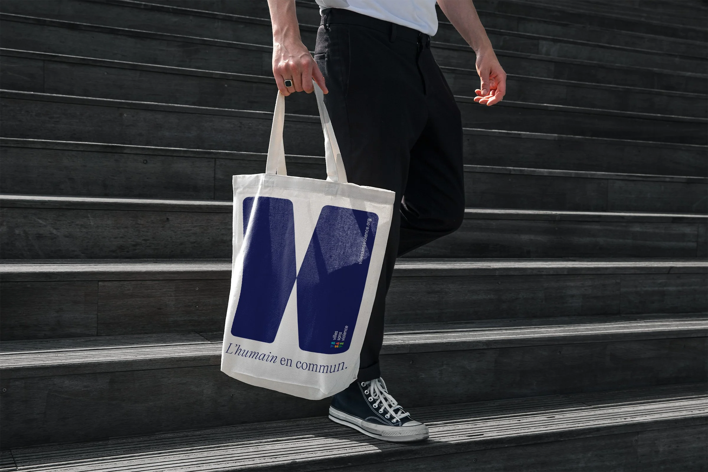 VISAVI-Tote-2400.jpg
